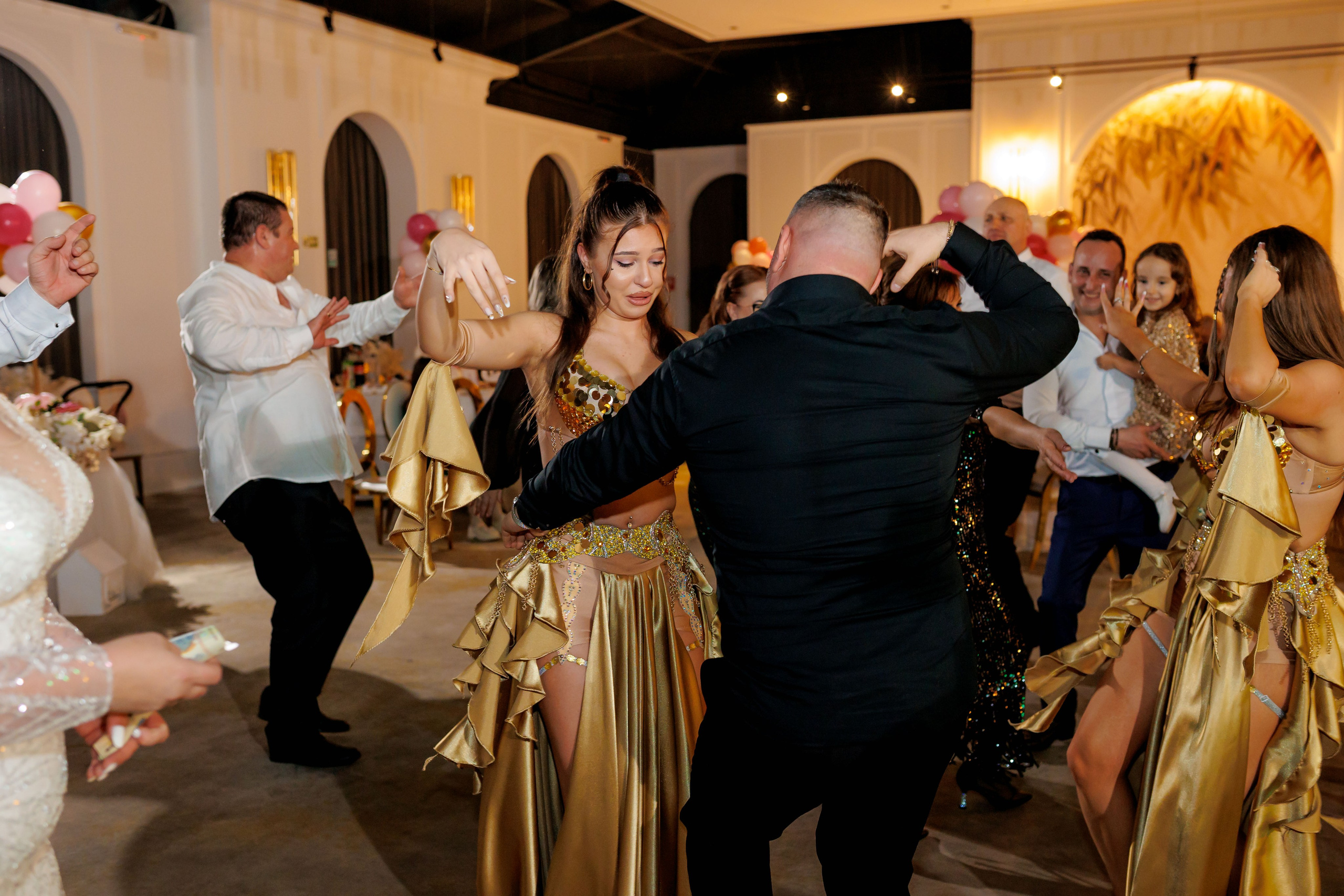 Povestea voastră, regizată de noi |Cristi Turculet Videograf Nuntă Suceava | wedding highlight. Servicii foto-video profesionale, pentru momente de neuitat