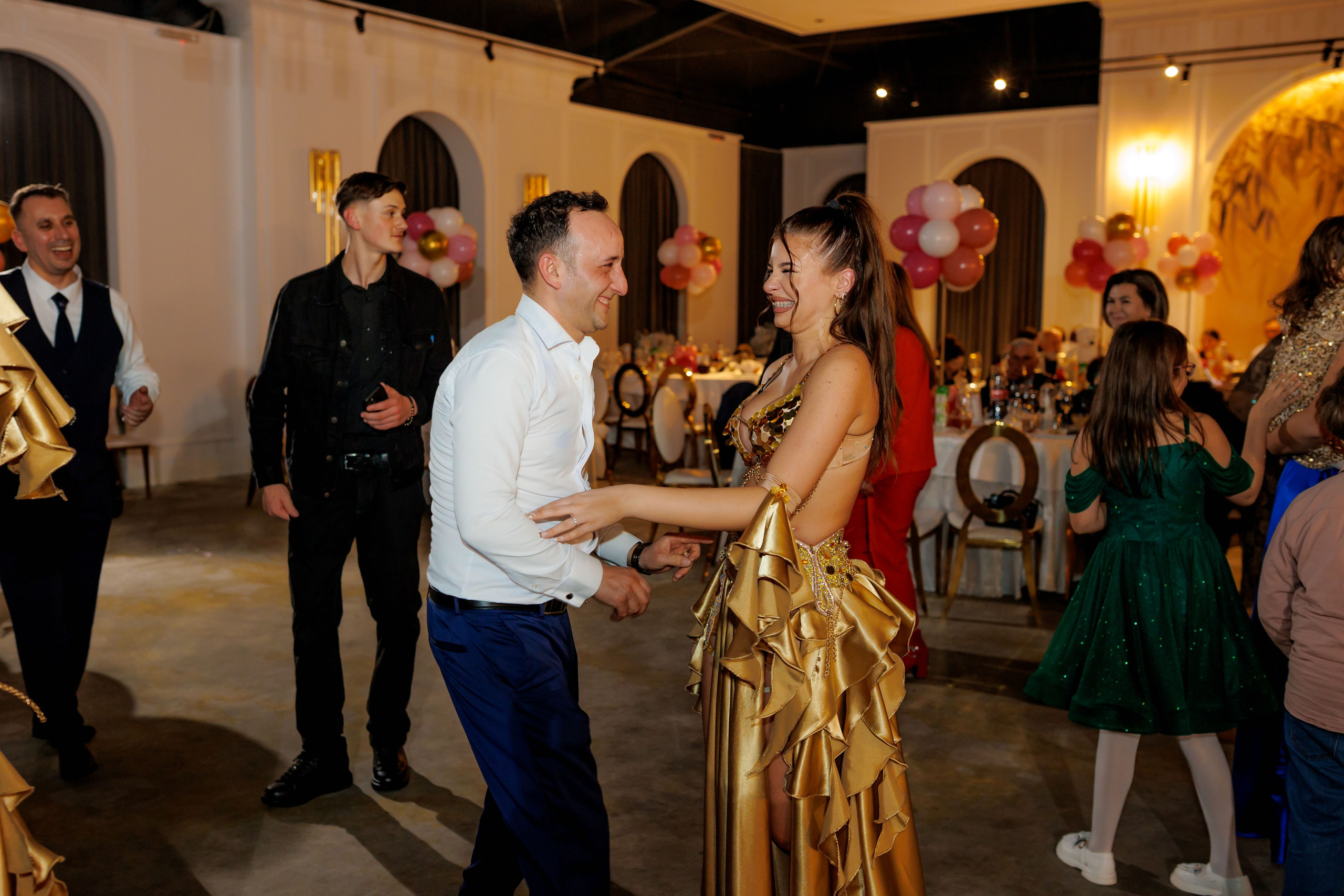 Povestea voastră, regizată de noi |Cristi Turculet Videograf Nuntă Suceava | wedding highlight. Servicii foto-video profesionale, pentru momente de neuitat