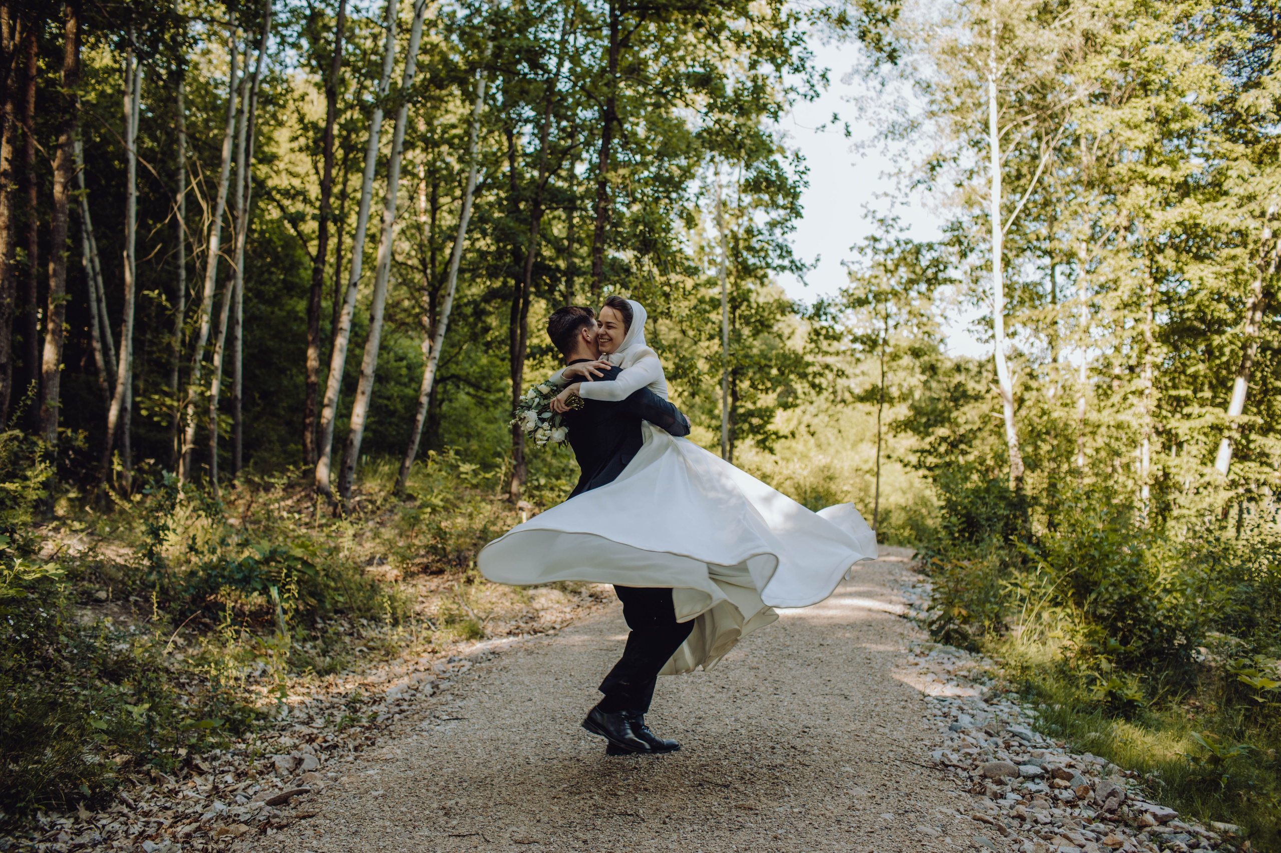 Darius & Alexandra. Wedding & couple photographer from Romania Rut Vetan