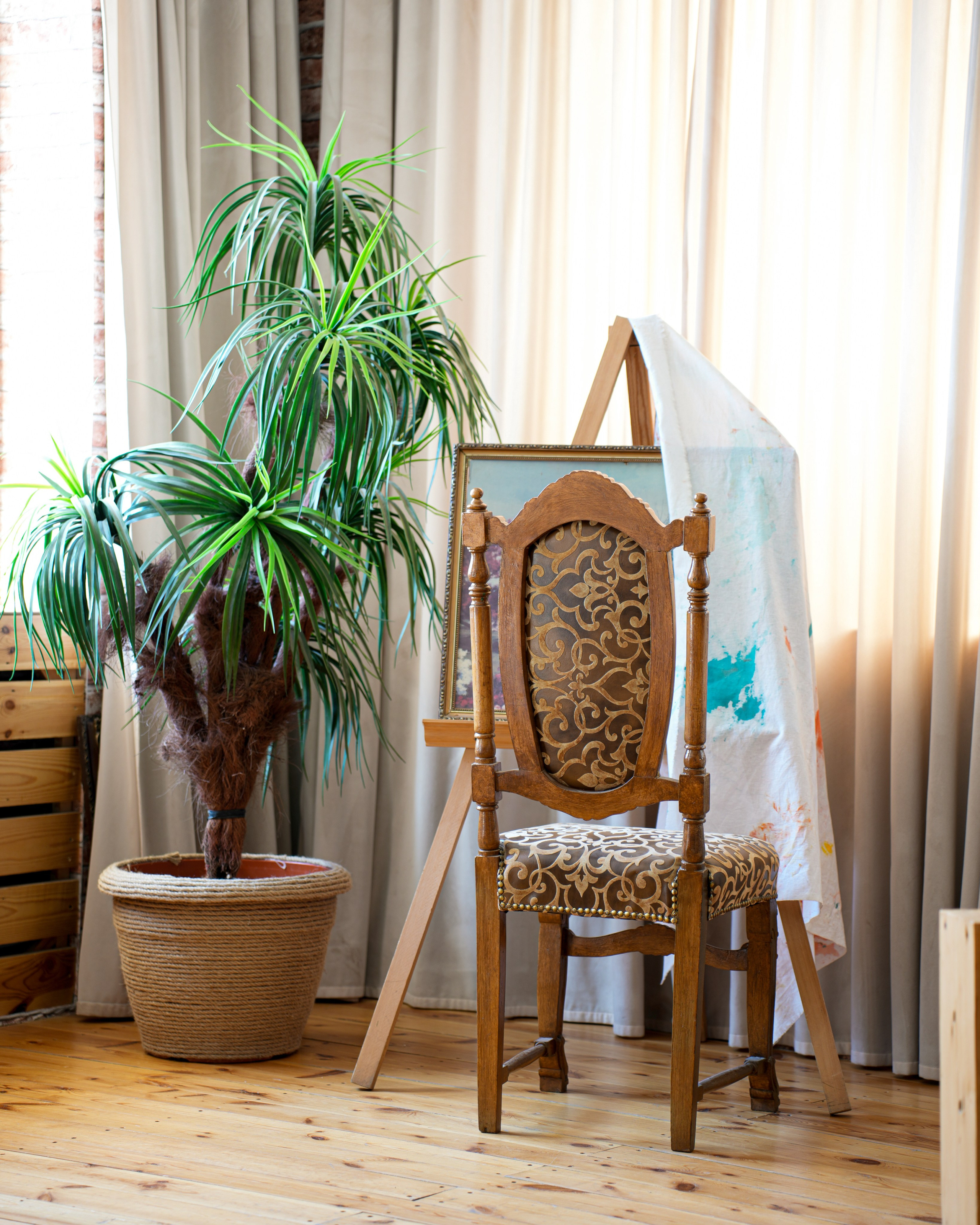 Зал «Loft» — (ул.Бабура, 73Б). 2astudio.uz