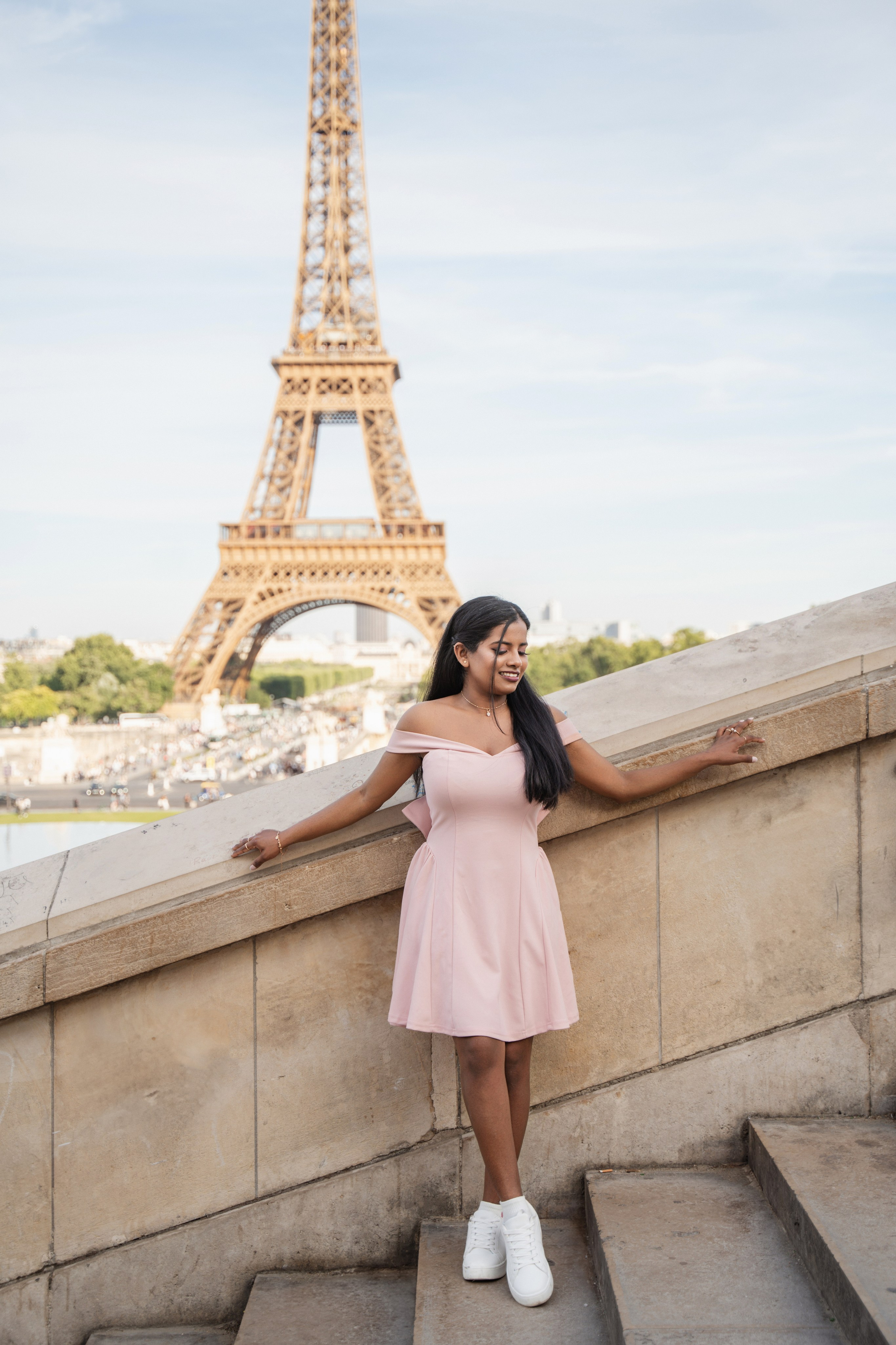 Richa (1 hour). Photographer in Paris|Solo and groups, portraits & content, couples photo-shoot in Paris at the best locations