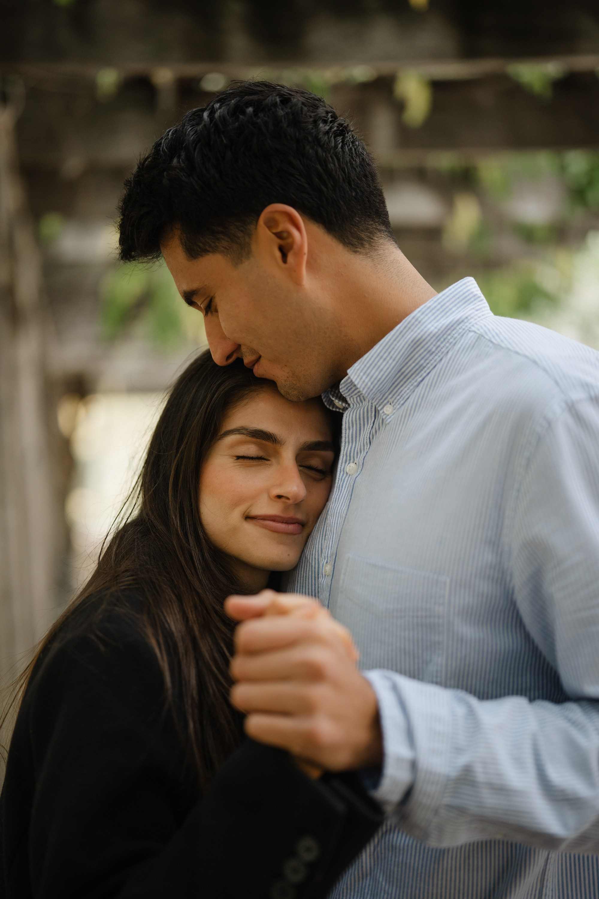 Proposal in Central Park. Fall 2025. Portrait and wedding photographer in New York