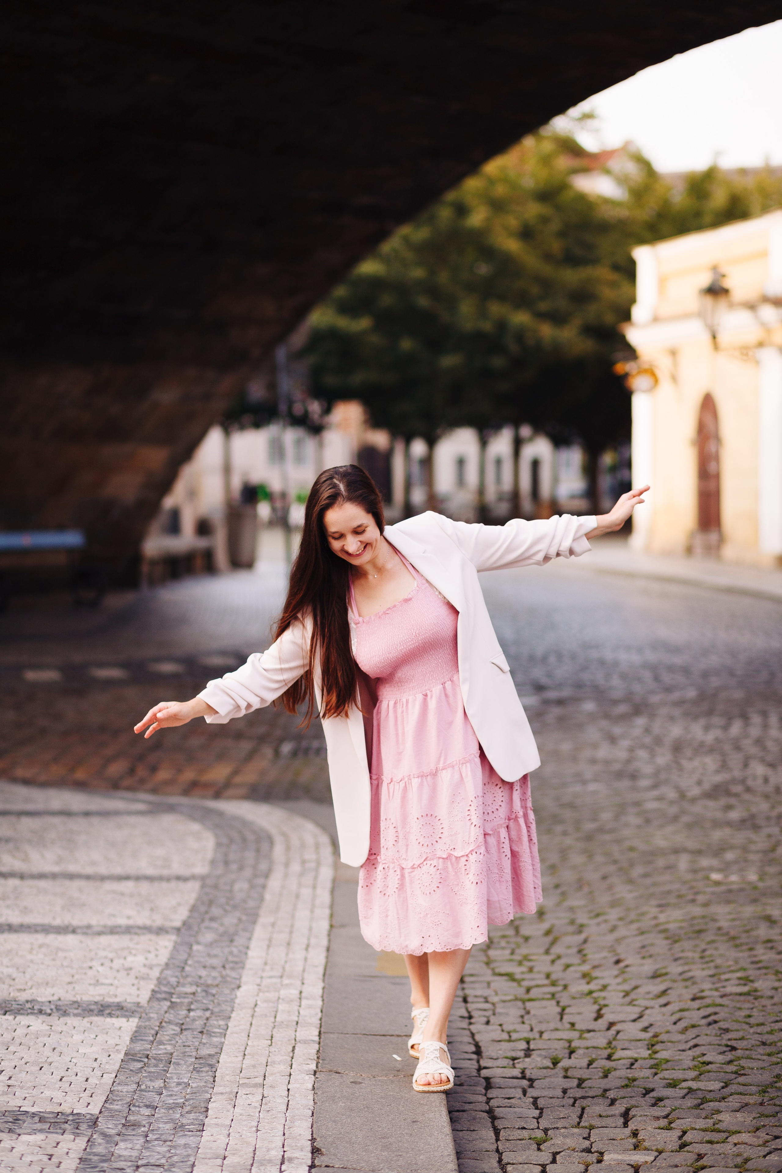 Kate. Photographer in Prague for tourists