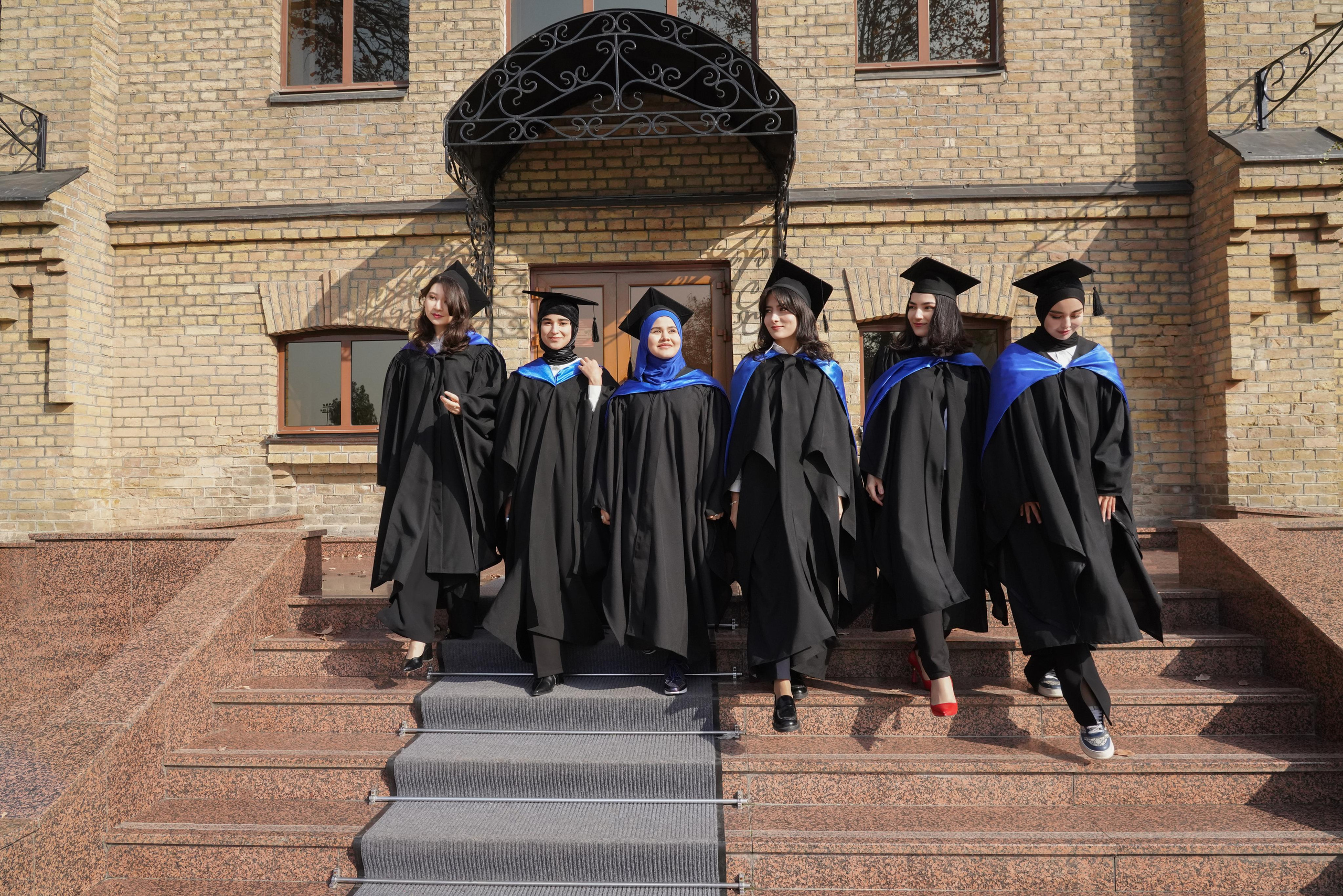 Выпускники. Женский и семейный фотограф в Ташкенте