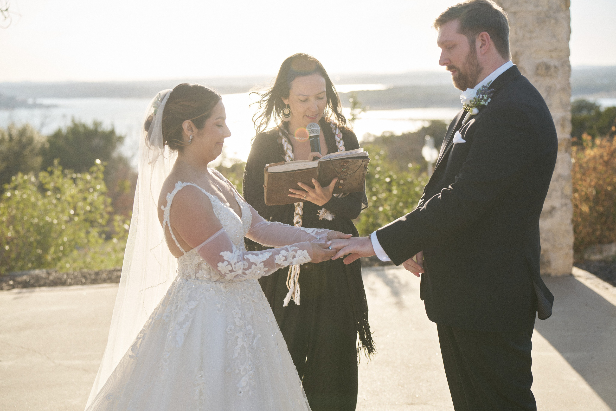 Kristine & Ryan, Austin, Vintage Villas. Alex Pedan photography