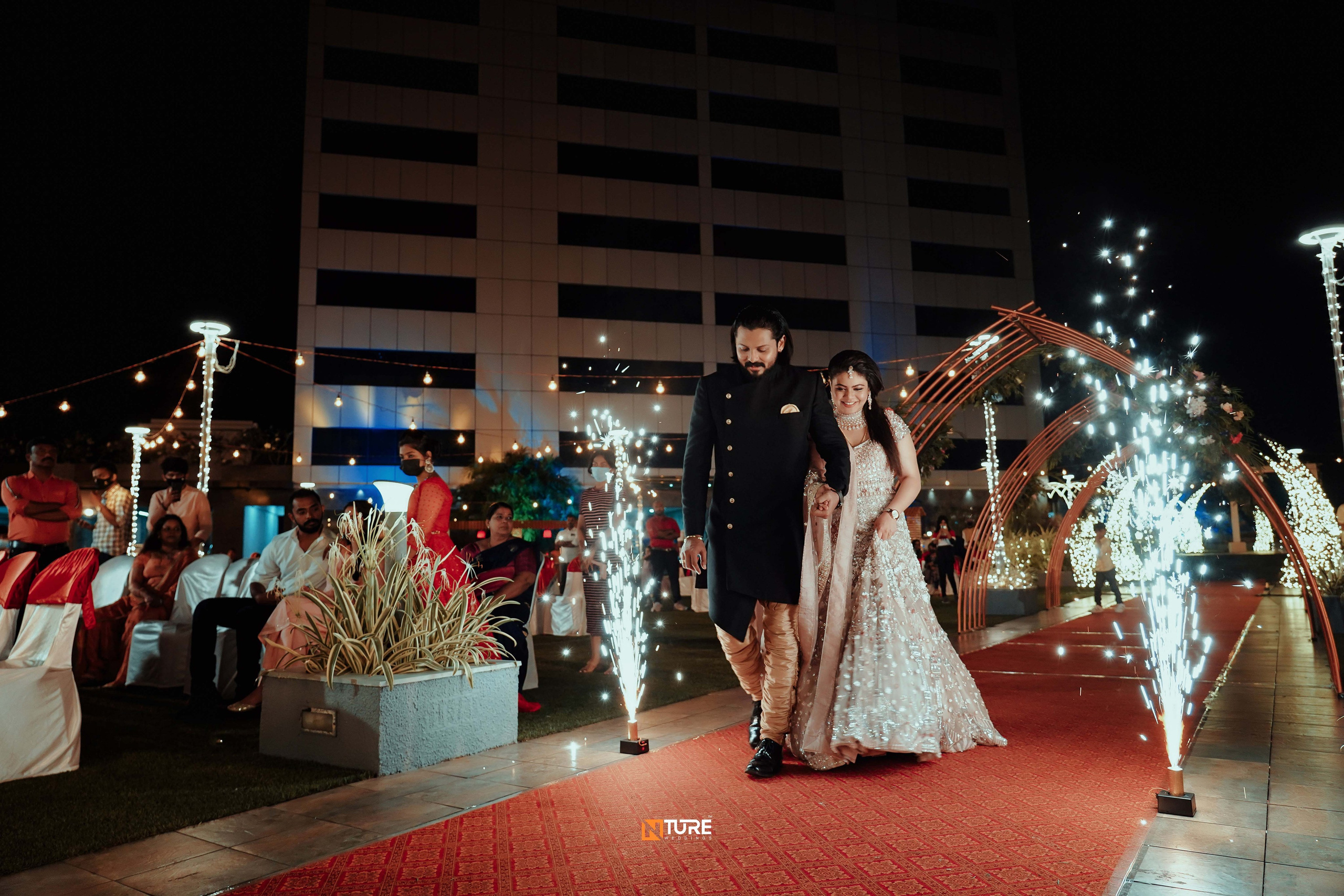 PHOTOS. NTURE WEDDING