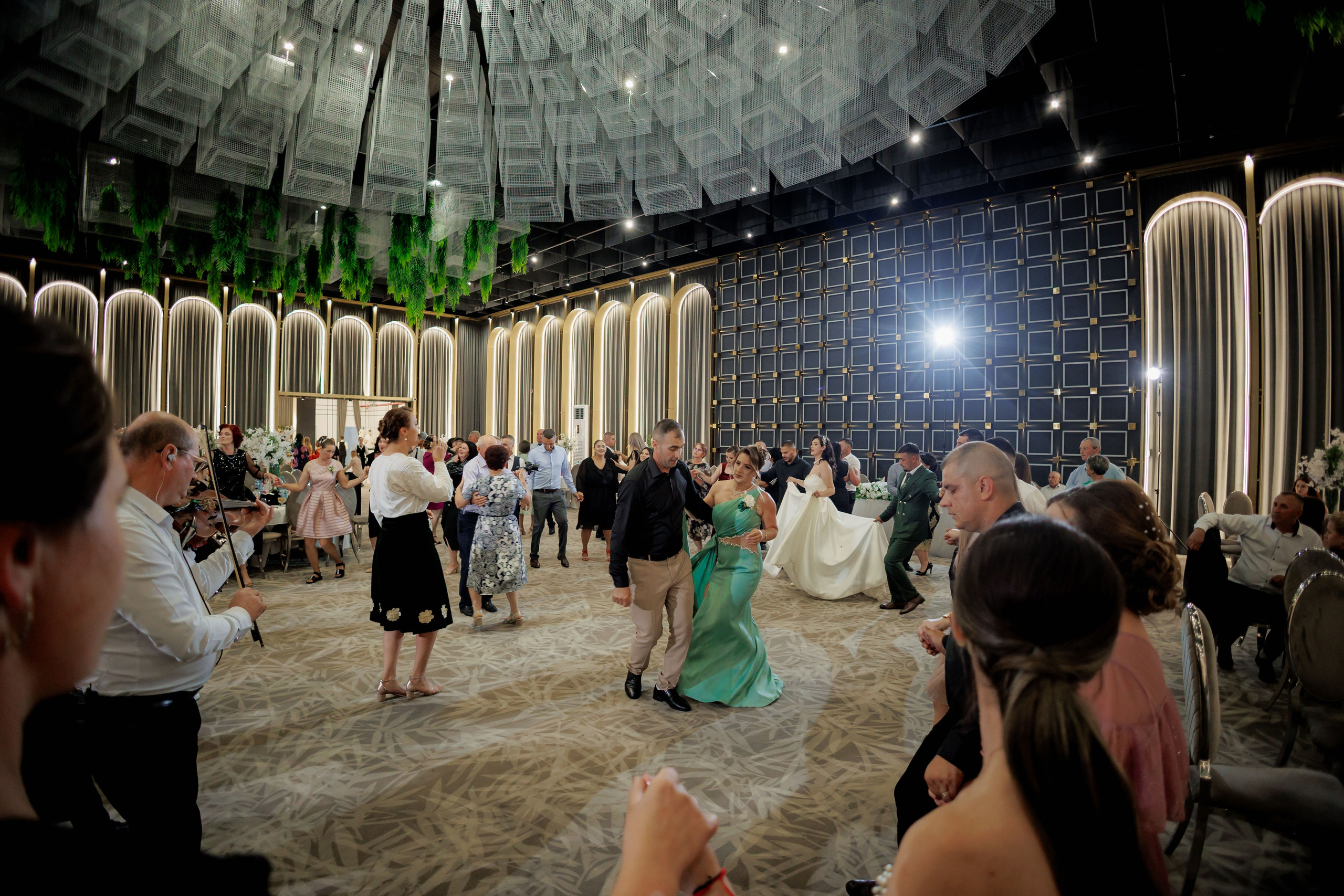 Nunta Nicoleta & Răzvan | Fotografie & Videografie Profesională. Servicii foto-video profesionale, pentru momente de neuitat