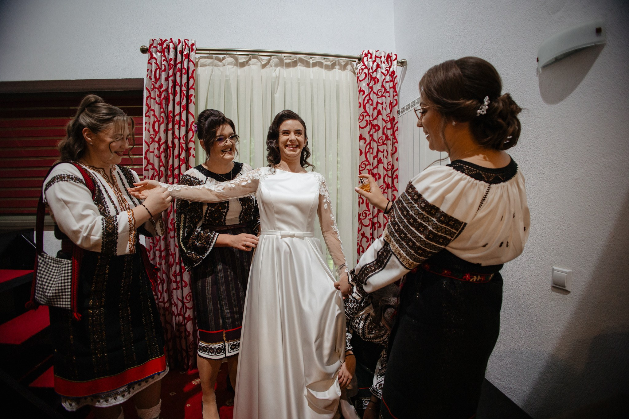 Nunta de Poveste la Sucevița: Cristi și Andreea. Servicii foto-video profesionale, pentru momente de neuitat