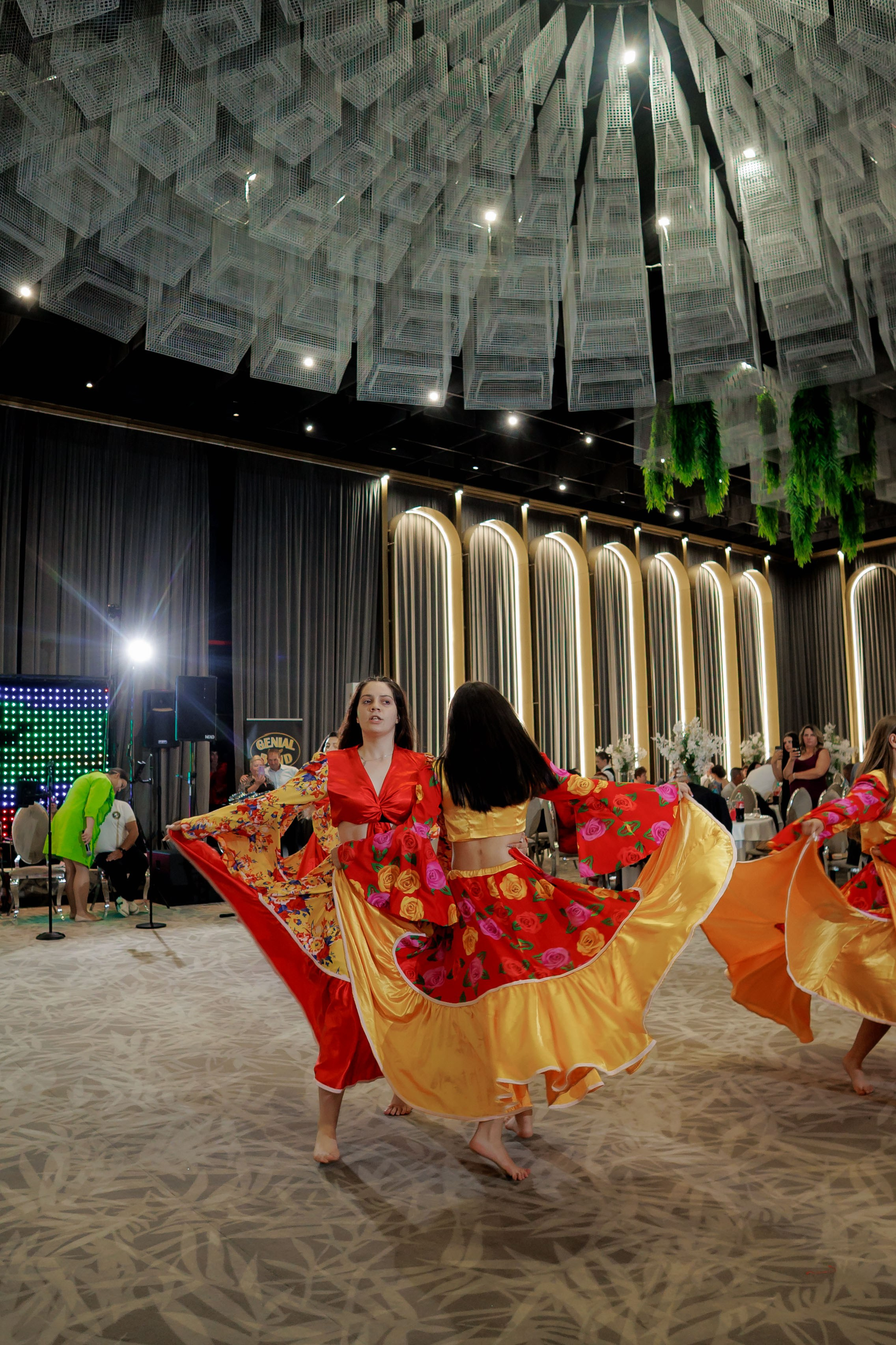 Nunta Nicoleta & Răzvan | Fotografie & Videografie Profesională. Servicii foto-video profesionale, pentru momente de neuitat