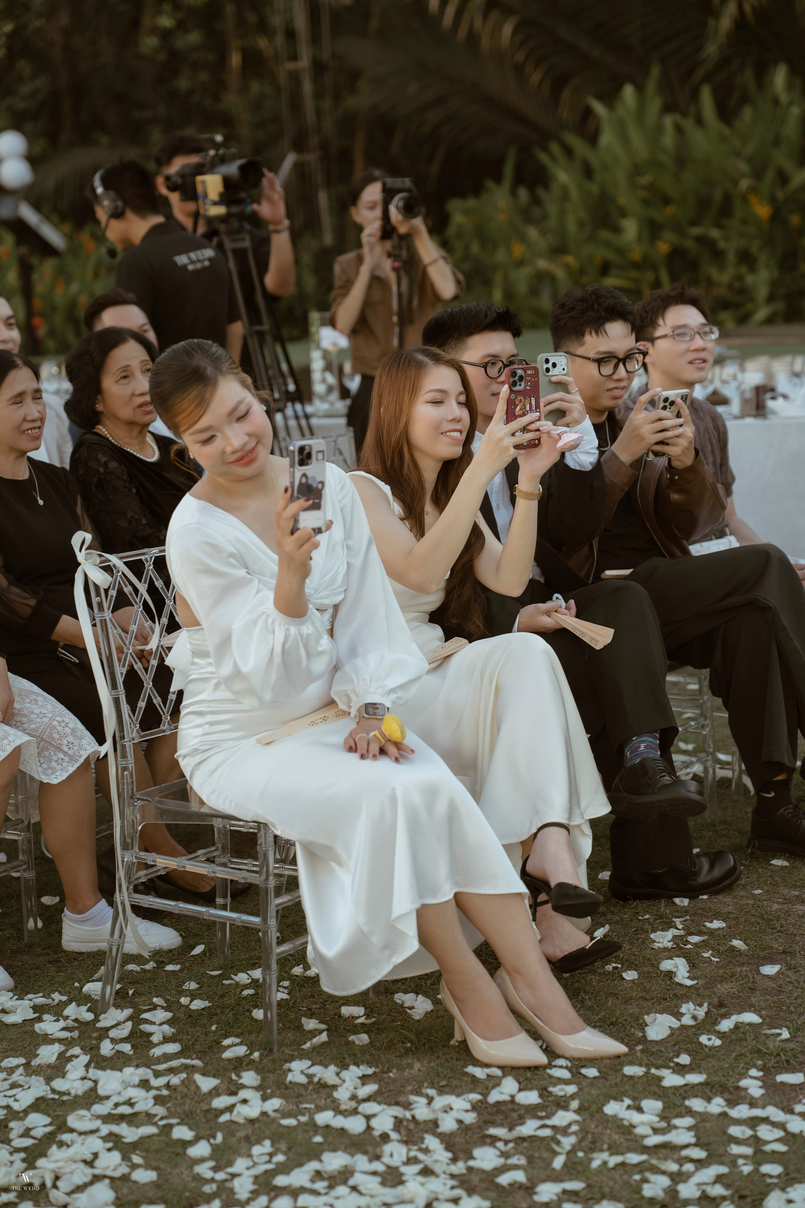 ALEX & NICOLE. WEDDING PHOTOGRAPHER IN VIETNAM