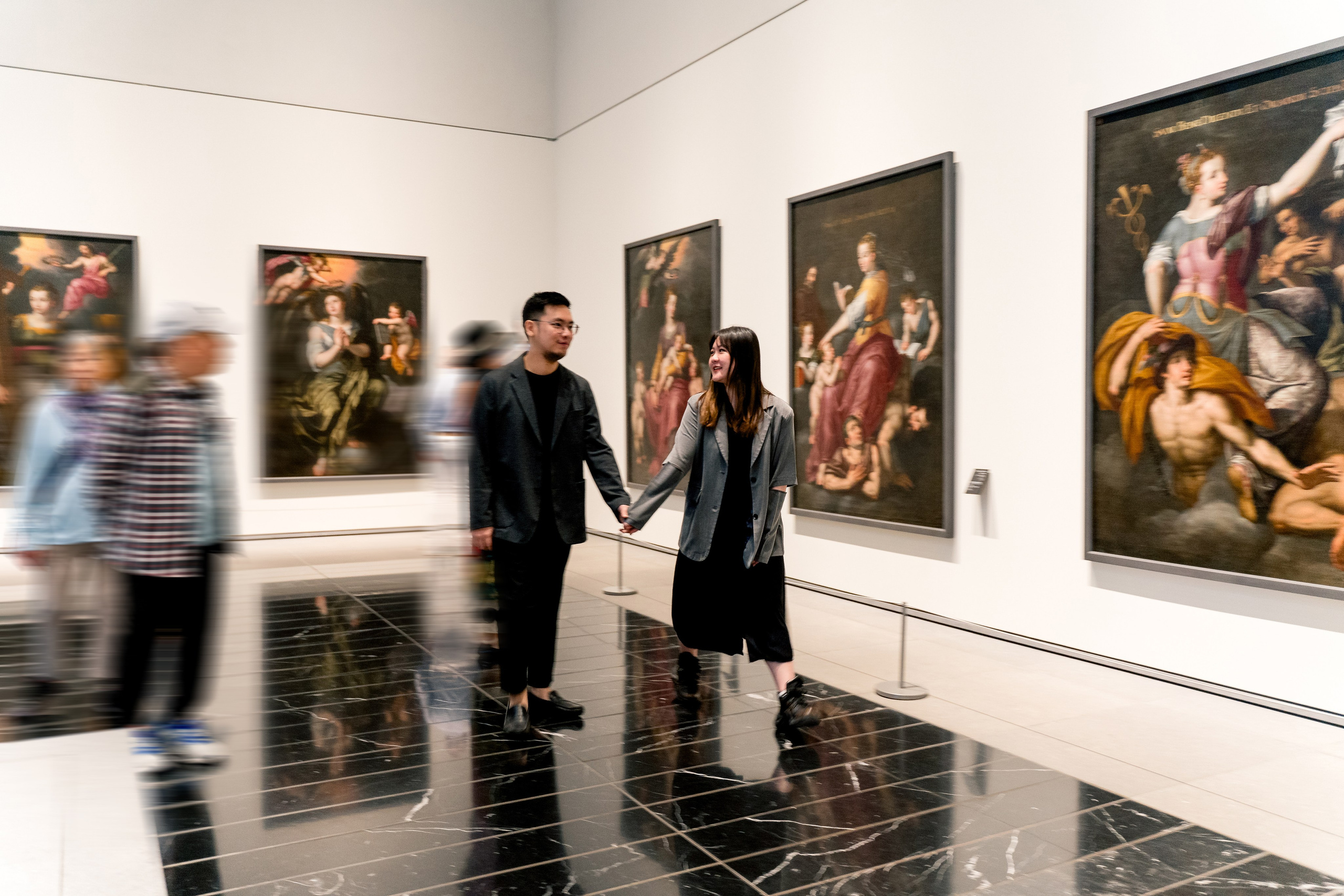 Love story Louvre Abu Dhabi. Фотограф в Абу Даби Марина