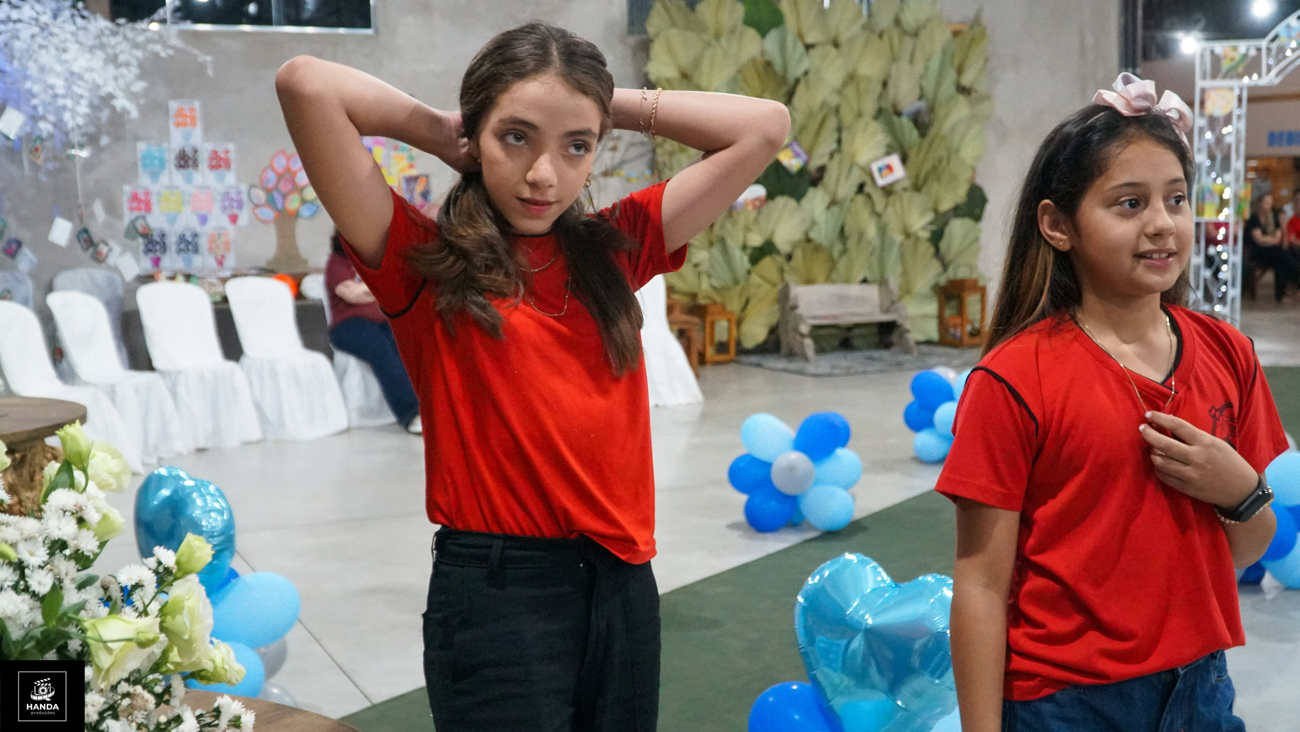 Noite autógrafos colégio Aurélio Buarque de Holanda. Handa Produções