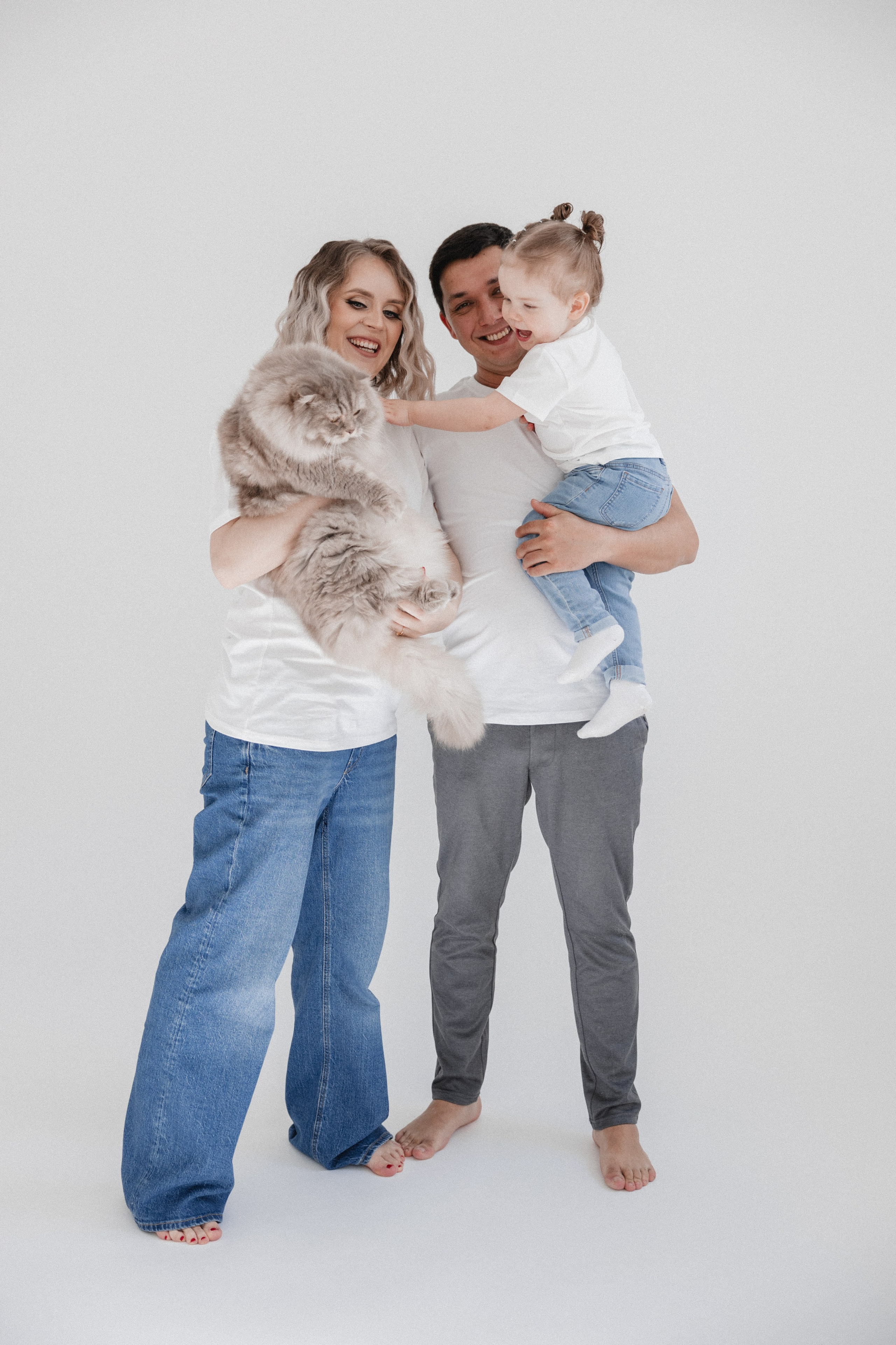 Babybauch Shooting im Fotostudio | Schwangerschaftsfotos in Bochum. Hochzeitsfotografin Bochum | Halyna Reiche Fotografie NRW