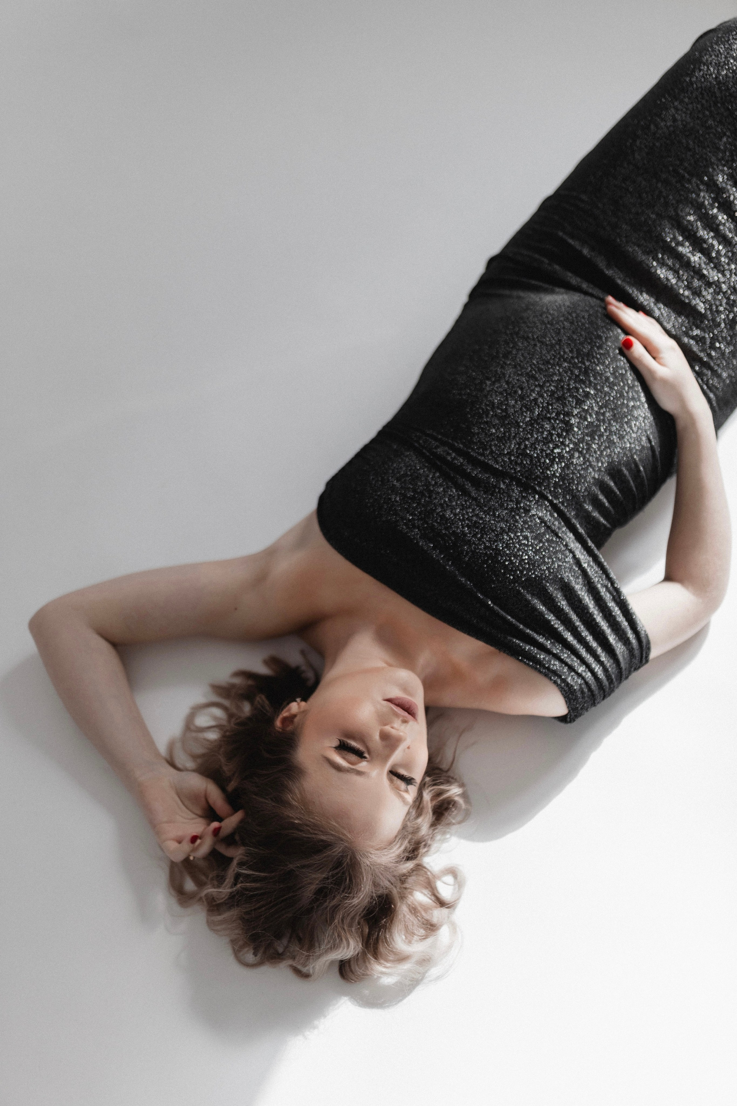 Babybauch Shooting im Fotostudio | Schwangerschaftsfotos in Bochum. Hochzeitsfotografin Bochum | Halyna Reiche Fotografie NRW