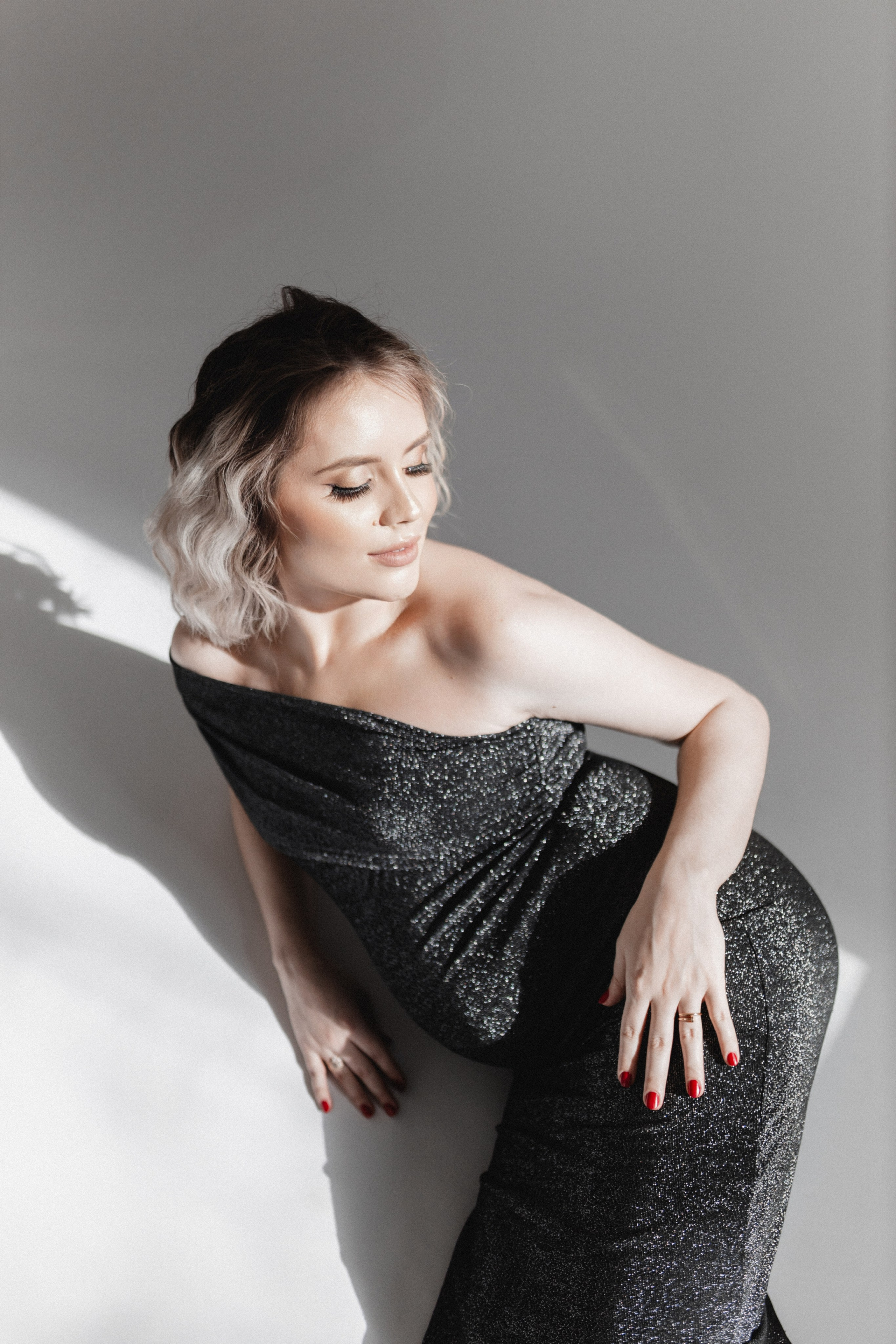 Babybauch Shooting im Fotostudio | Schwangerschaftsfotos in Bochum. Hochzeitsfotografin Bochum | Halyna Reiche Fotografie NRW