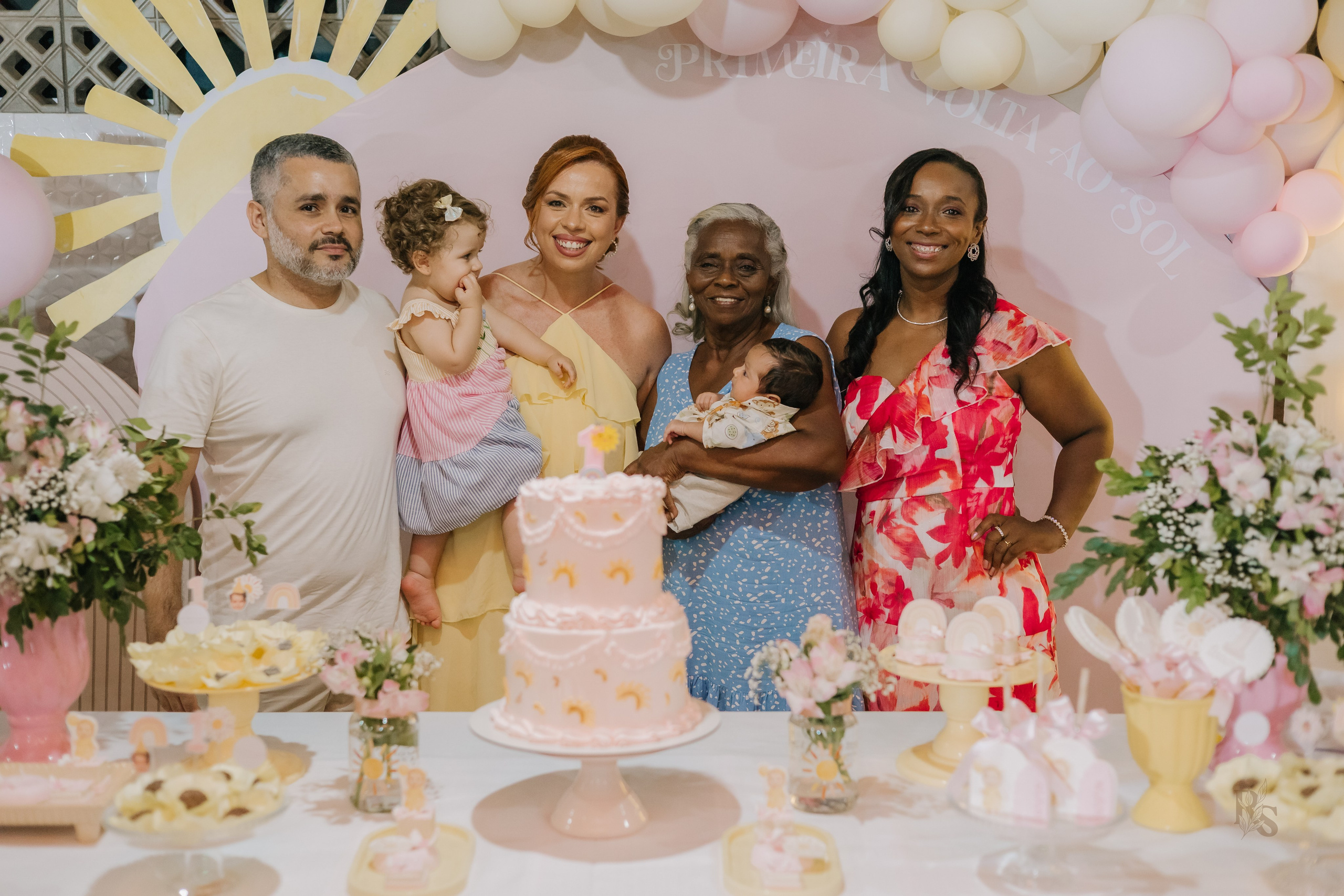 Aurora — 1 ano. Fotógrafo Richard Silvestre — Casamentos na Bahia