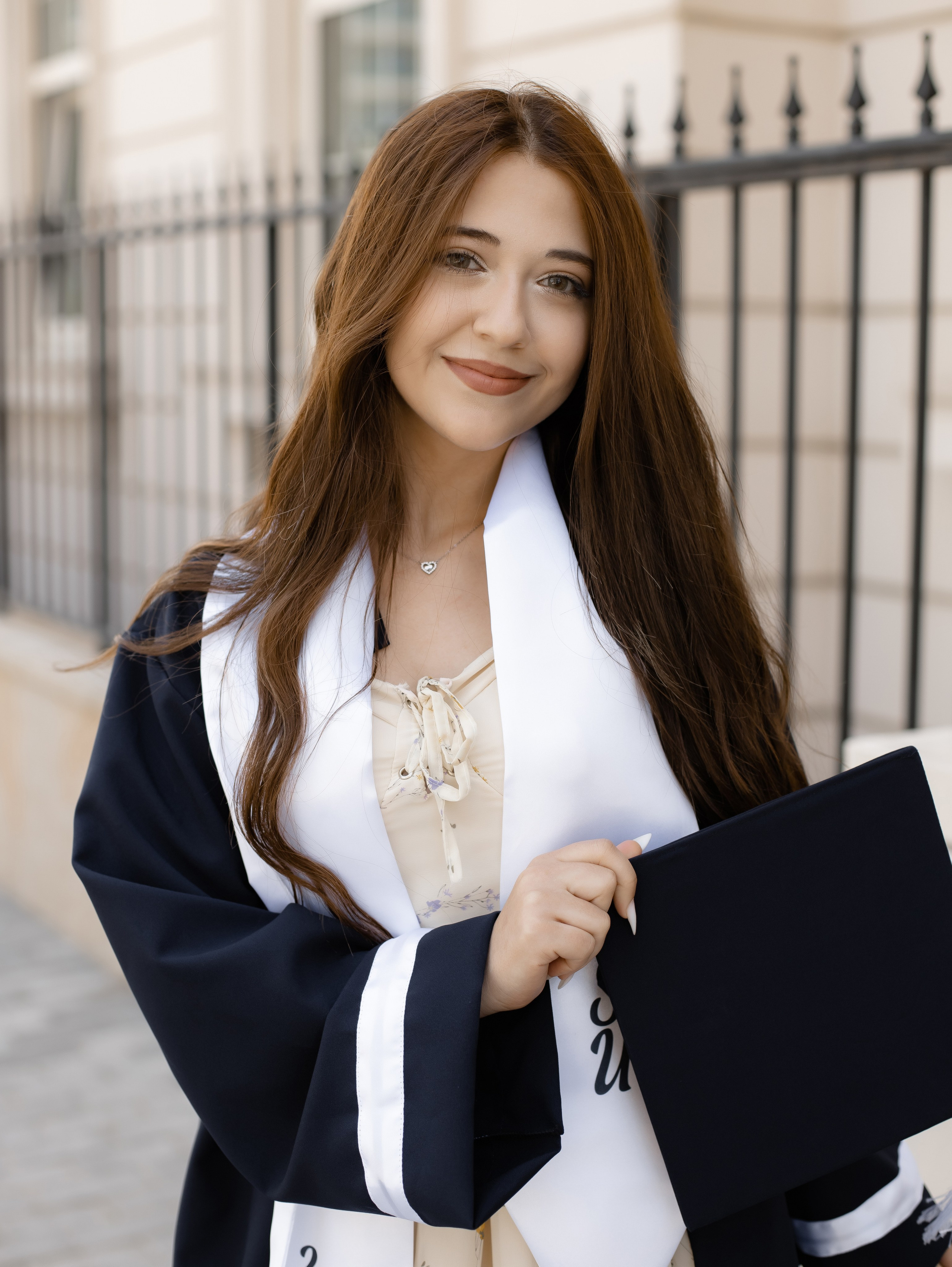 Premium mezun xalati, qara mezun geyimi, ag mezun libasi, qirmizi sarfli mezun paltari, mezun aksesuarlar, mezun papaqlari, mezun lentleri, mezun hediyyeleri, mezun fotosessiya geyimleri, mezun cekilisi ucun geyimler, mezun tedbirleri ucun aksesuarlar, mezun geyimlerinin icare ve satisi, premium mezun libaslari, mezun geyimleri online sifaris, mezun geyimleri Bakida, mezun geyimleri qiymetleri, mezun geyimleri modelleri, Mezun cekilisi, mezun fotosessiyasi, mezun cekilisi ucun geyimler, mezun mantiyasi cekilisi, mezun fotosessiya ideyalari, mezun gunu fotosessiya, mezun xatireleri, mezun papaqlari ile fotosessiya, mezun lentleri ile cekilis, ferdi mezun fotosessiyasi, qrup mezun cekilisi, mezun fotosessiya mekani, mezun ucun ideal cekilis fonlari, mezun fotosessiya aksesuarlari, mezun albomu sekilleri, mezun cekilisi poza ideyalari, universitet mezun fotosessiyasi, kollektiv mezun fotosessiyasi, mezun xalatlari ile cekilis, mezun mantiyasi fotosessiyasi, mezun geyimleri ile professional cekilis, mezun tebrik fotosessiyasi, en yeni mezun cekilis trendləri, mezun fotosessiya xidmetleri, premium mezun cekilisi, mezun cekilisi ucun dekorlar, mezun fotosessiyasi aksesuarlar, mezun gunu en gozel fotolar, mezun cekilisi fotostudiya, bakida mezun fotosessiyasi, xaricde mezun cekilisi, mezun gunune ozel cekilis,Məzun mantiyaları, eksklüziv məzun geyimləri, ağ və qara məzun libasları, məzun üçün xüsusi şarf modelləri, məzun papağı və aksesuarları, fərdi dizayn məzun geyimləri, məzun tədbiri üçün ən yaxşı seçimlər, məzun fotosessiyası üçün ideal libaslar, məzun mərasimi geyimləri, keyfiyyətli məzun mantiyası, rahat və şık məzun geyimləri, məzun üçün lent və tac modelləri, məzun simvolik medalları, icarəyə verilən məzun libasları, məzun geyimlərinin sərfəli qiymətləri, onlayn məzun geyimi sifarişi, məzun paltarı mağazası, dəbli məzun geyimləri, premium məzun mantiyalarının satışı, universitet məzunları üçün mantiyalar, kollektiv məzun geyimləri, məktəb məzunları üçün geyimlər, diplom mərasimi üçün geyimlər, fərqli rəngdə məzun libasları, ən yeni məzun geyimləri, rahat və premium məzun geyimi seçimləri, Bakıda məzun geyimi mağazası, məzun üçün ən yaxşı libaslar