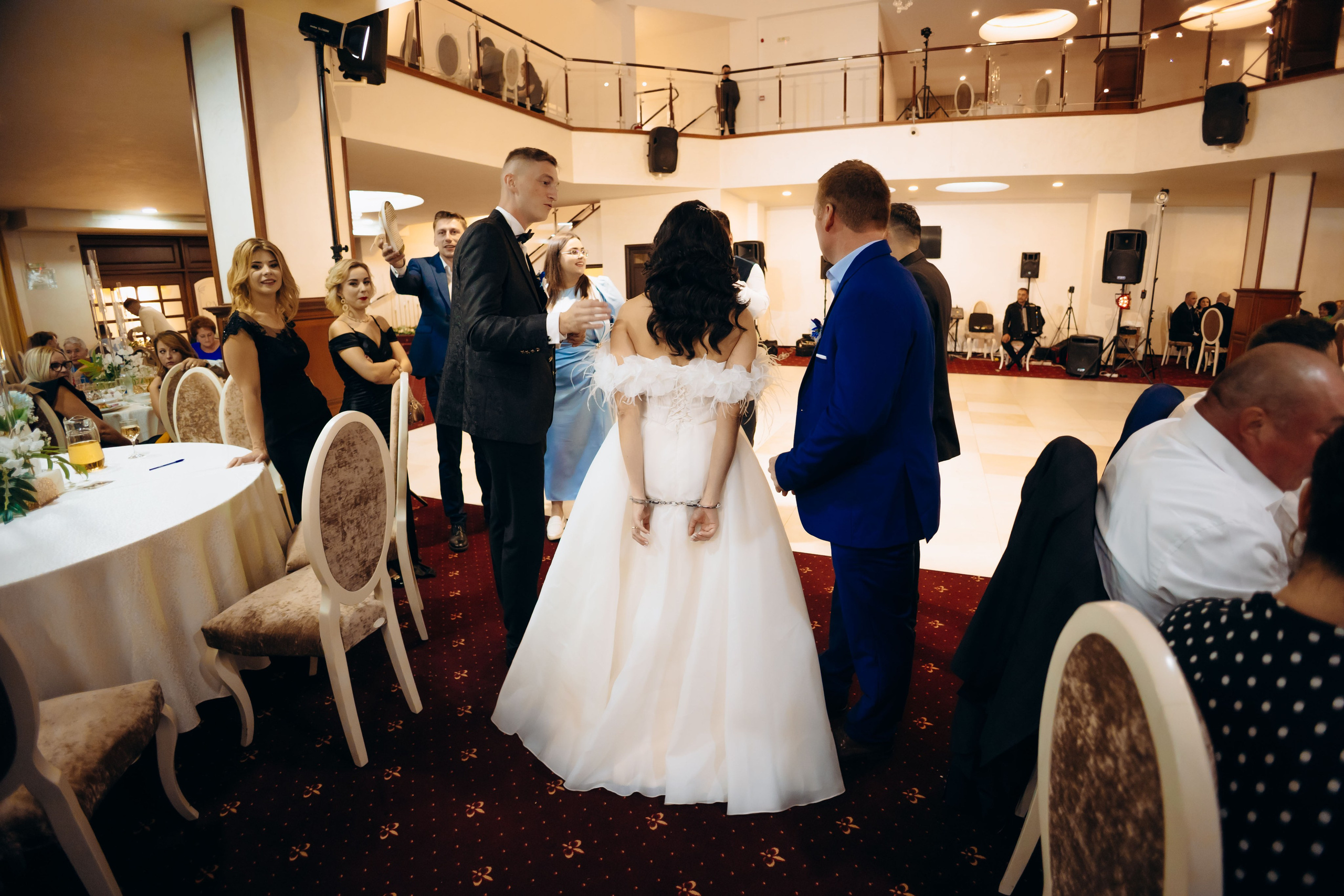 Loredana & Emilian – Ziua Nunții | Videografie - fotografie Botez Suceava, Iași, Botoșani. Servicii foto-video profesionale, pentru momente de neuitat