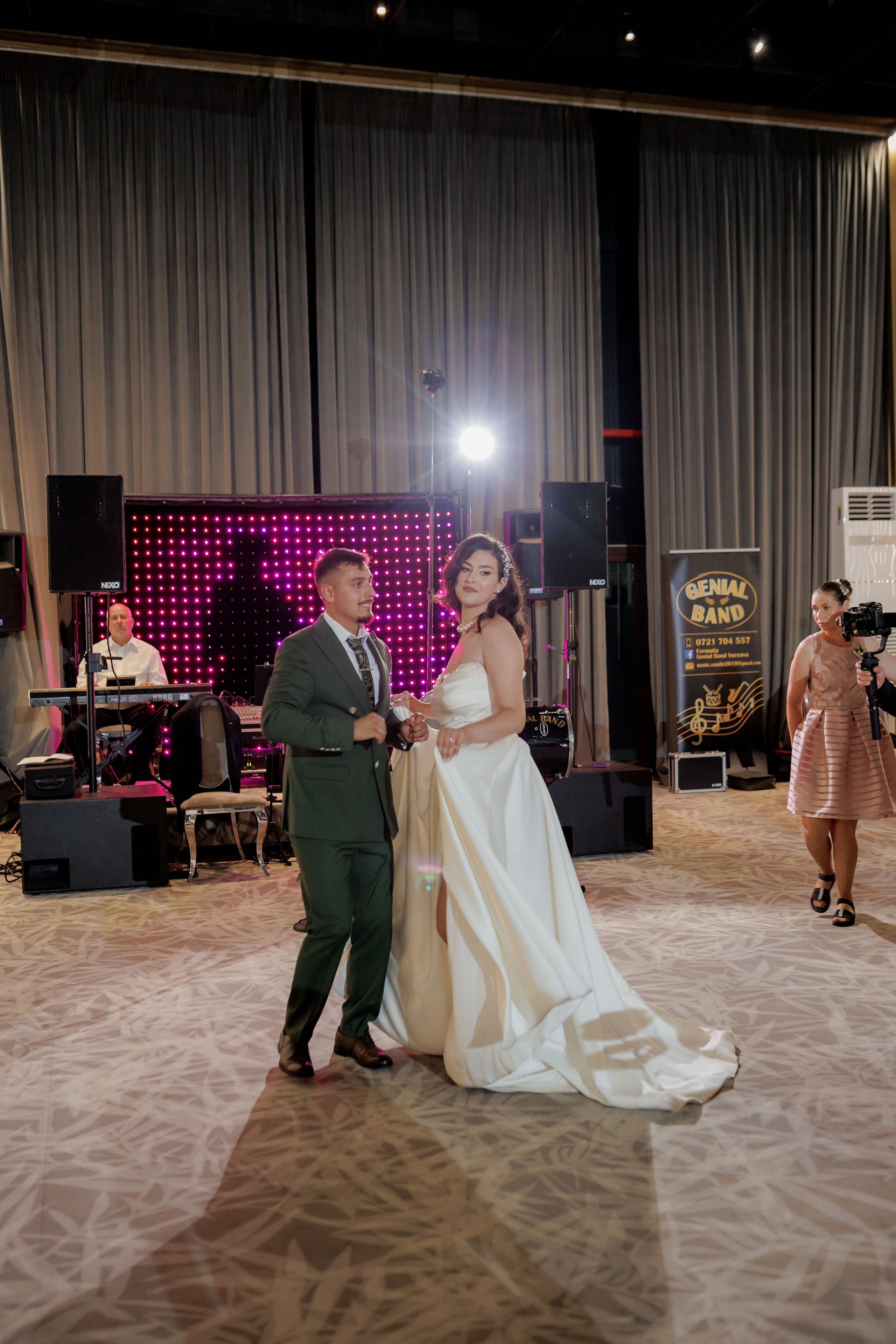 Nunta Nicoleta & Răzvan | Fotografie & Videografie Profesională. Servicii foto-video profesionale, pentru momente de neuitat