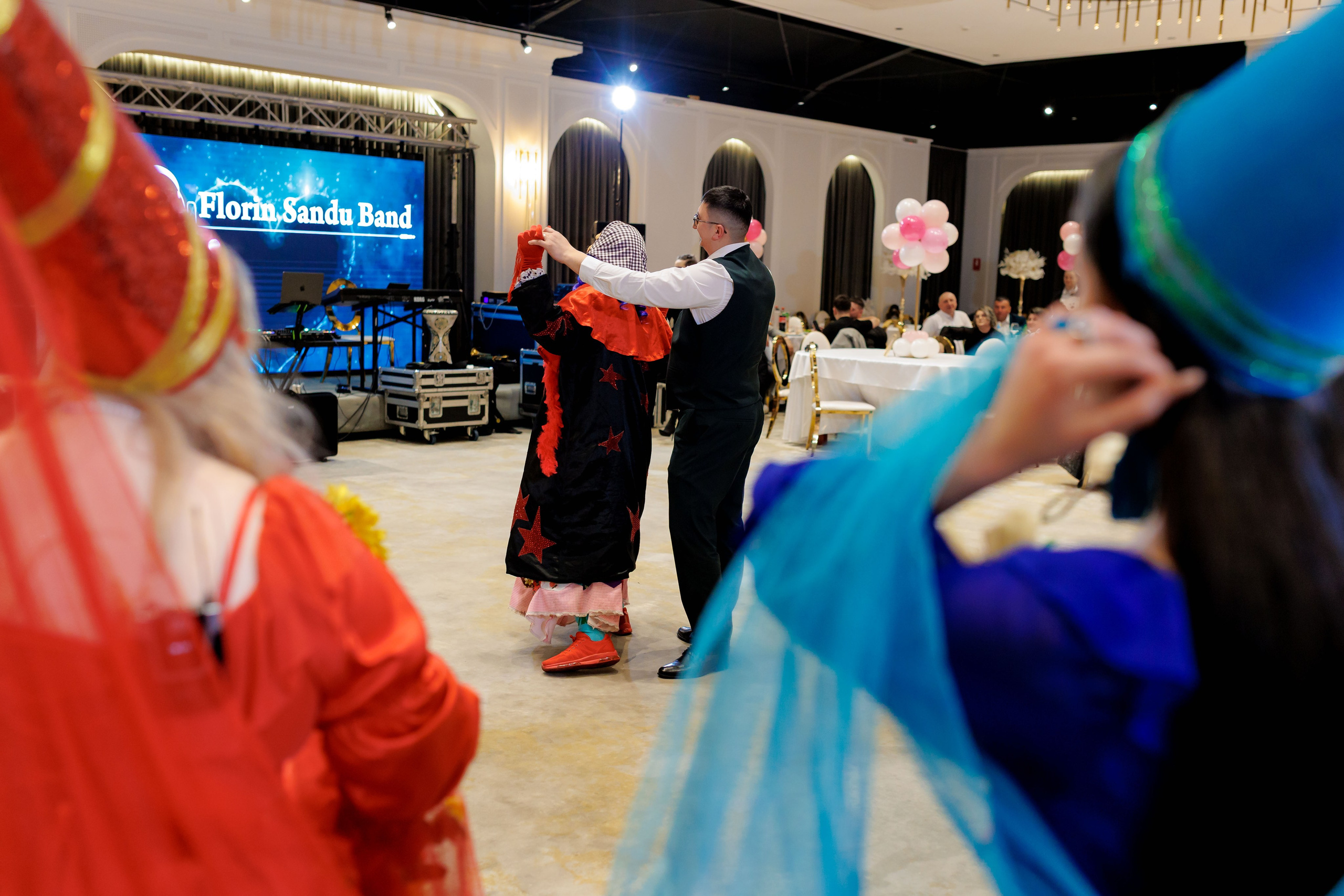 Povestea voastră, regizată de noi |Cristi Turculet Videograf Nuntă Suceava | wedding highlight. Servicii foto-video profesionale, pentru momente de neuitat