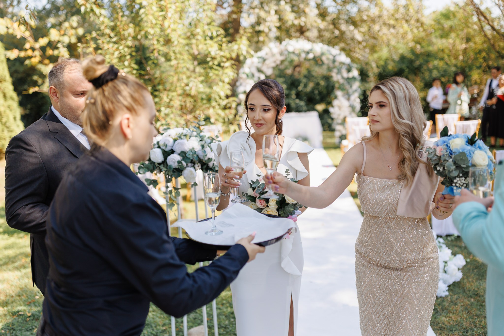 Oana & Madalin. Wedding Photographer in Bucharest — Manu Ivanciu