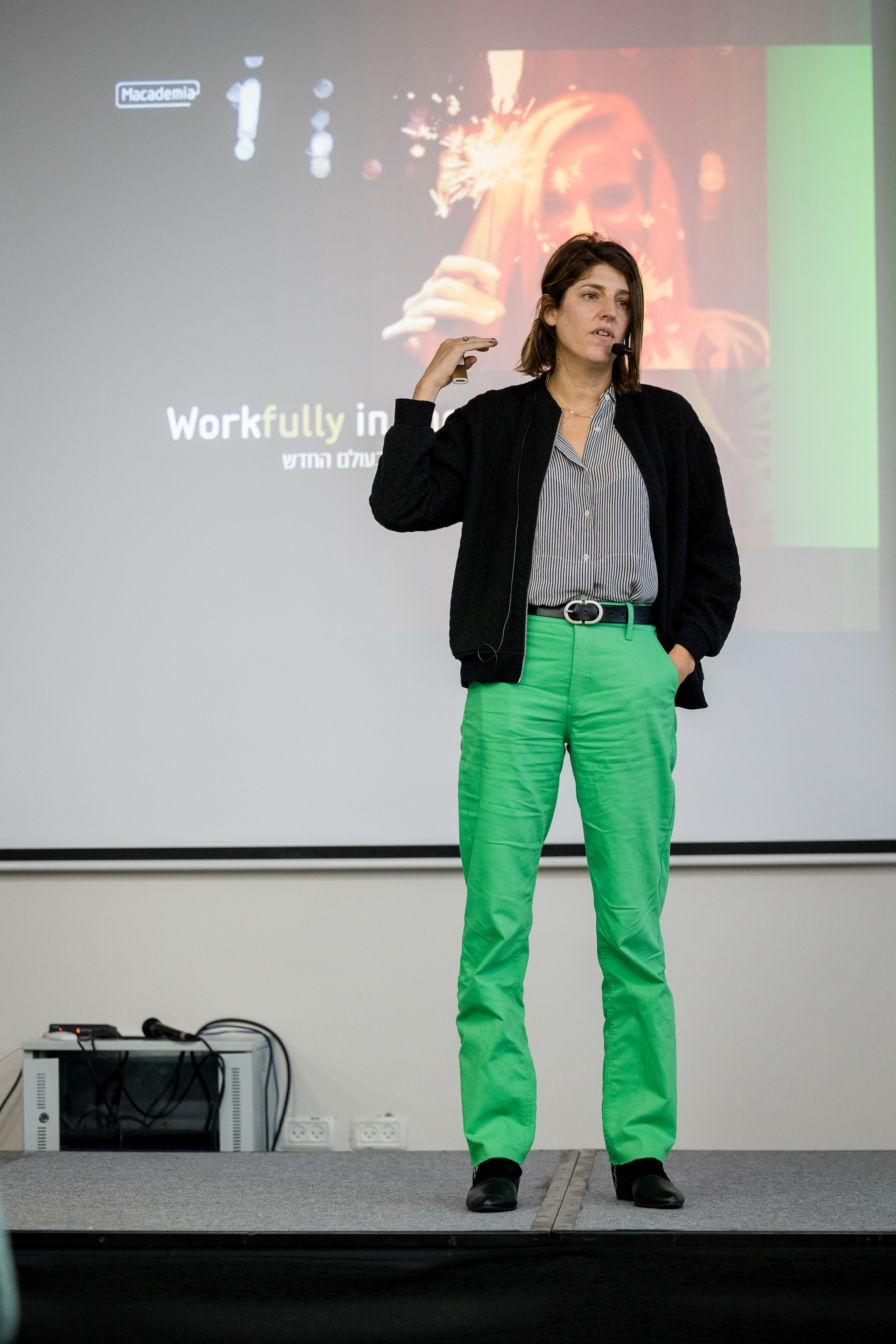 Pfizer. AMIR BUCHNIK PHOTOGRAPHER