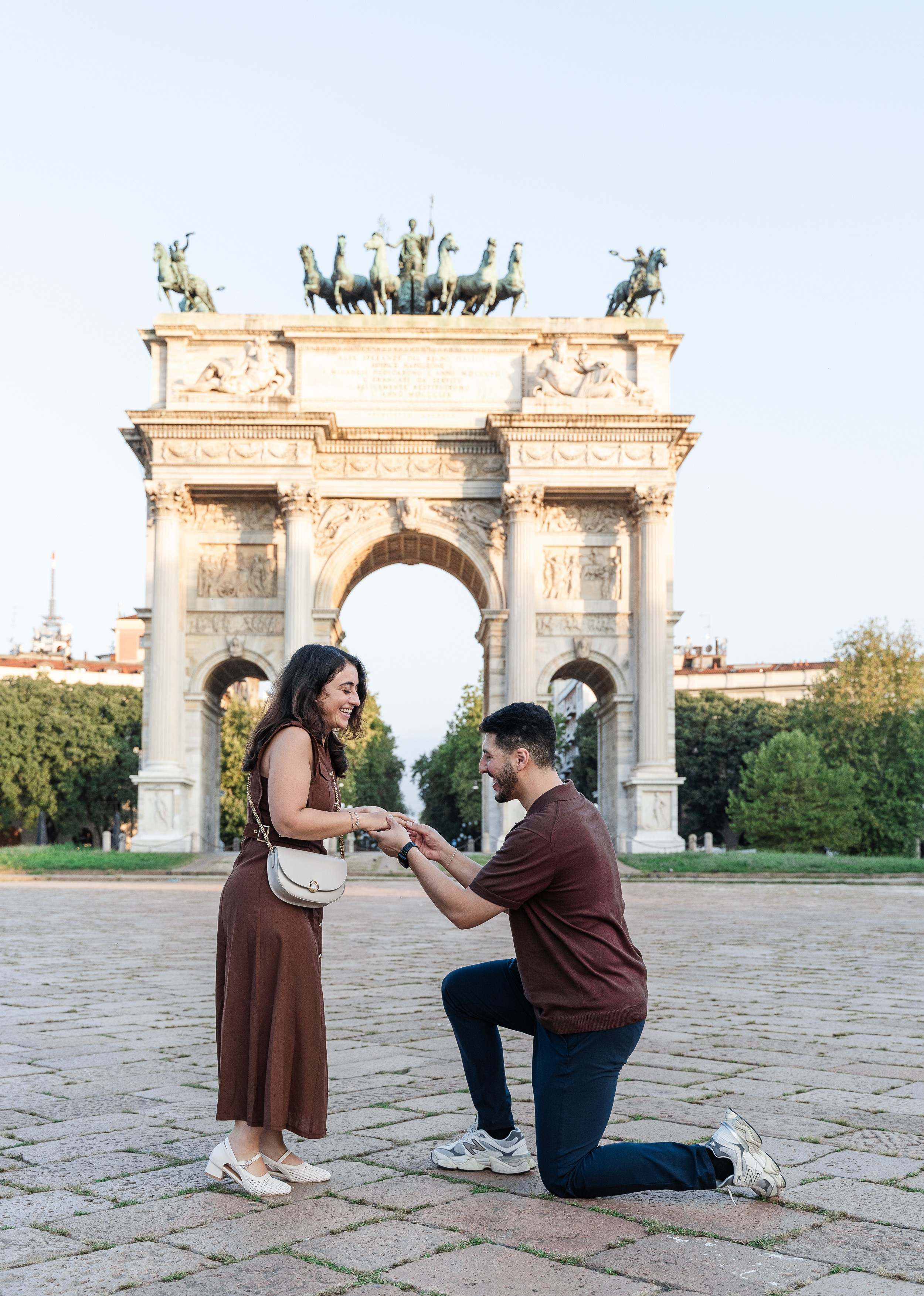 Sunrise Proposal in Milan. Proposal Photographer in Lake Como