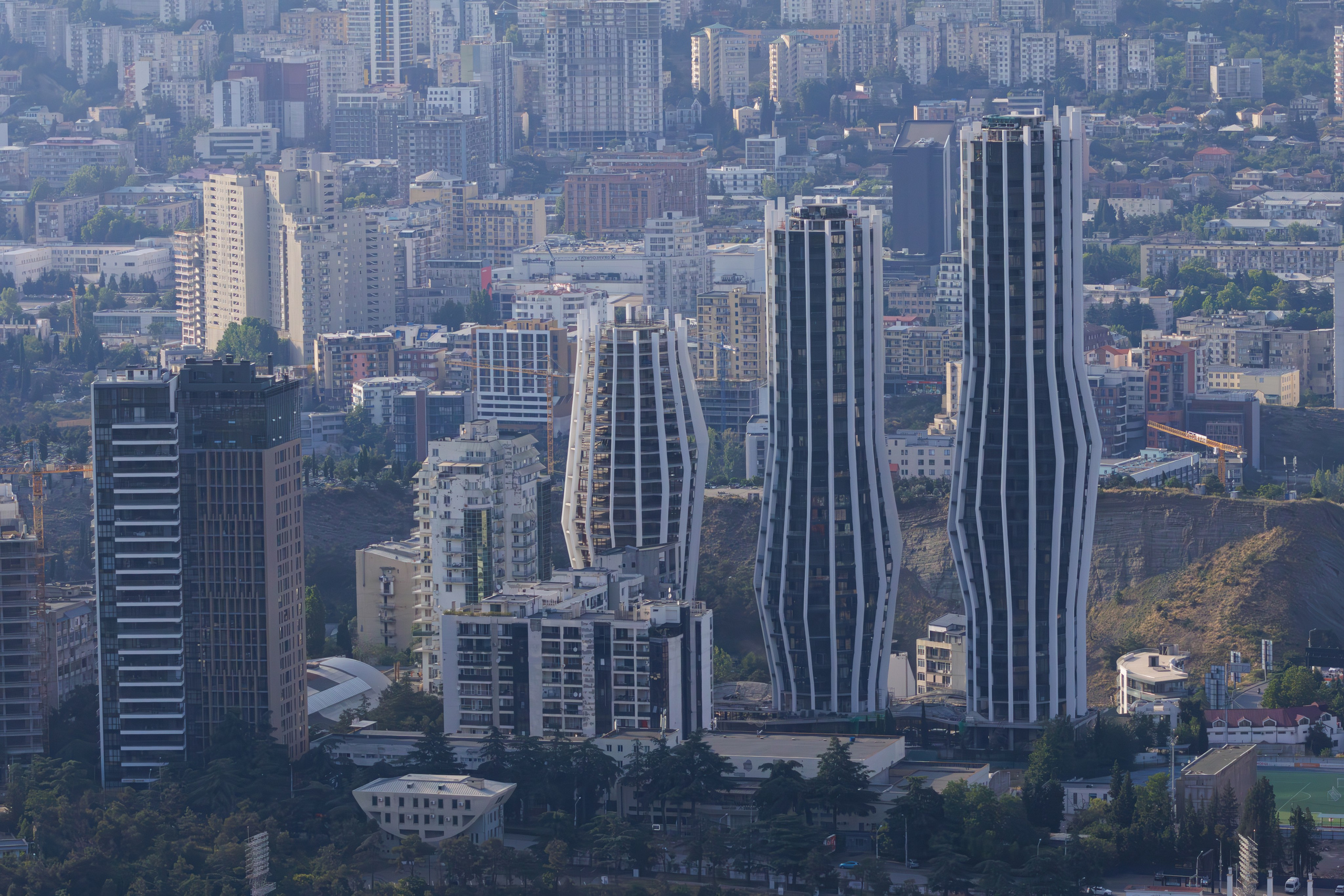 გასეირნება წავკისიდან ვაკის პარკამდე. FramefreeMan