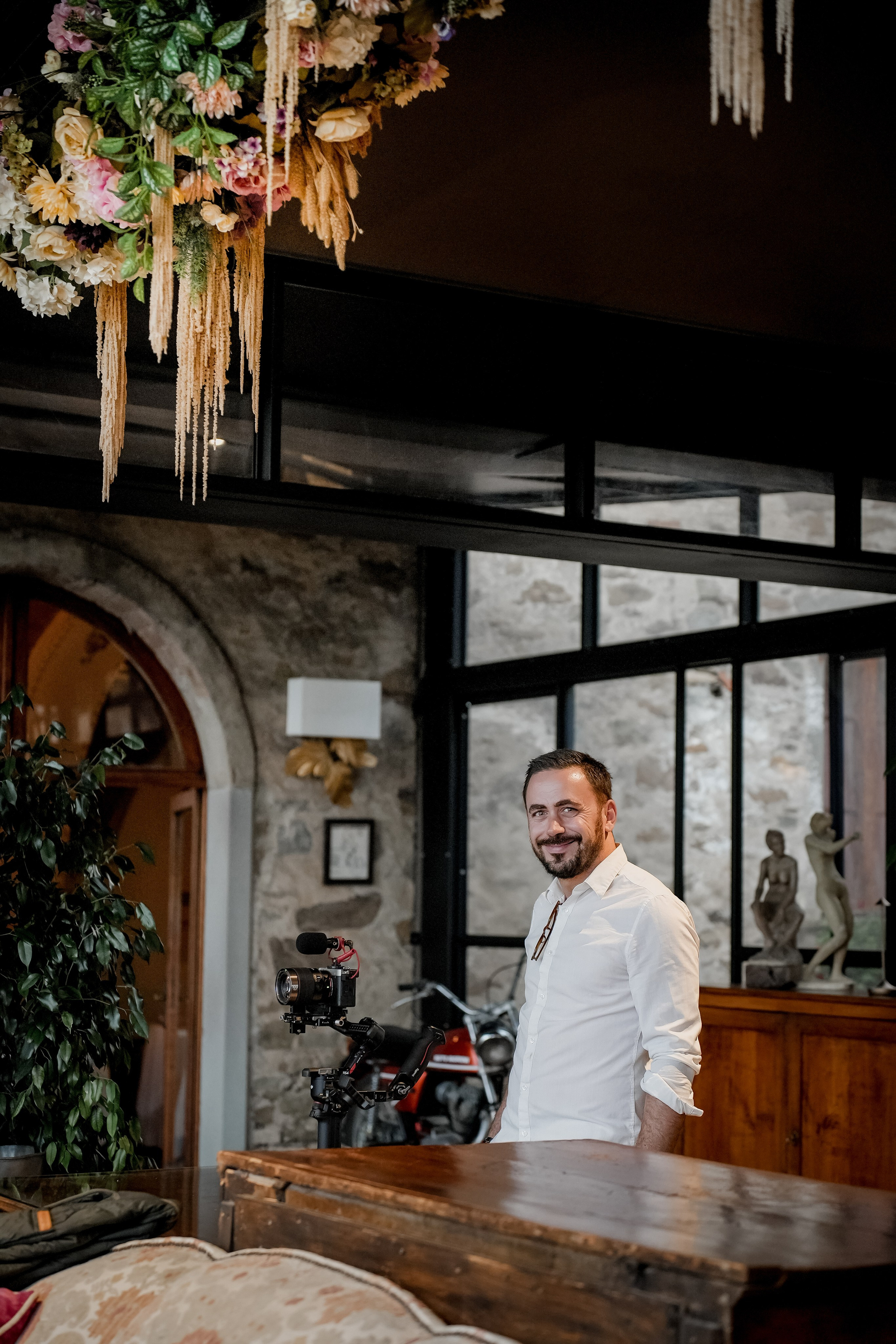 Elopment in Cortona. Villa Falconiere. Wedding Photographer in Italy
