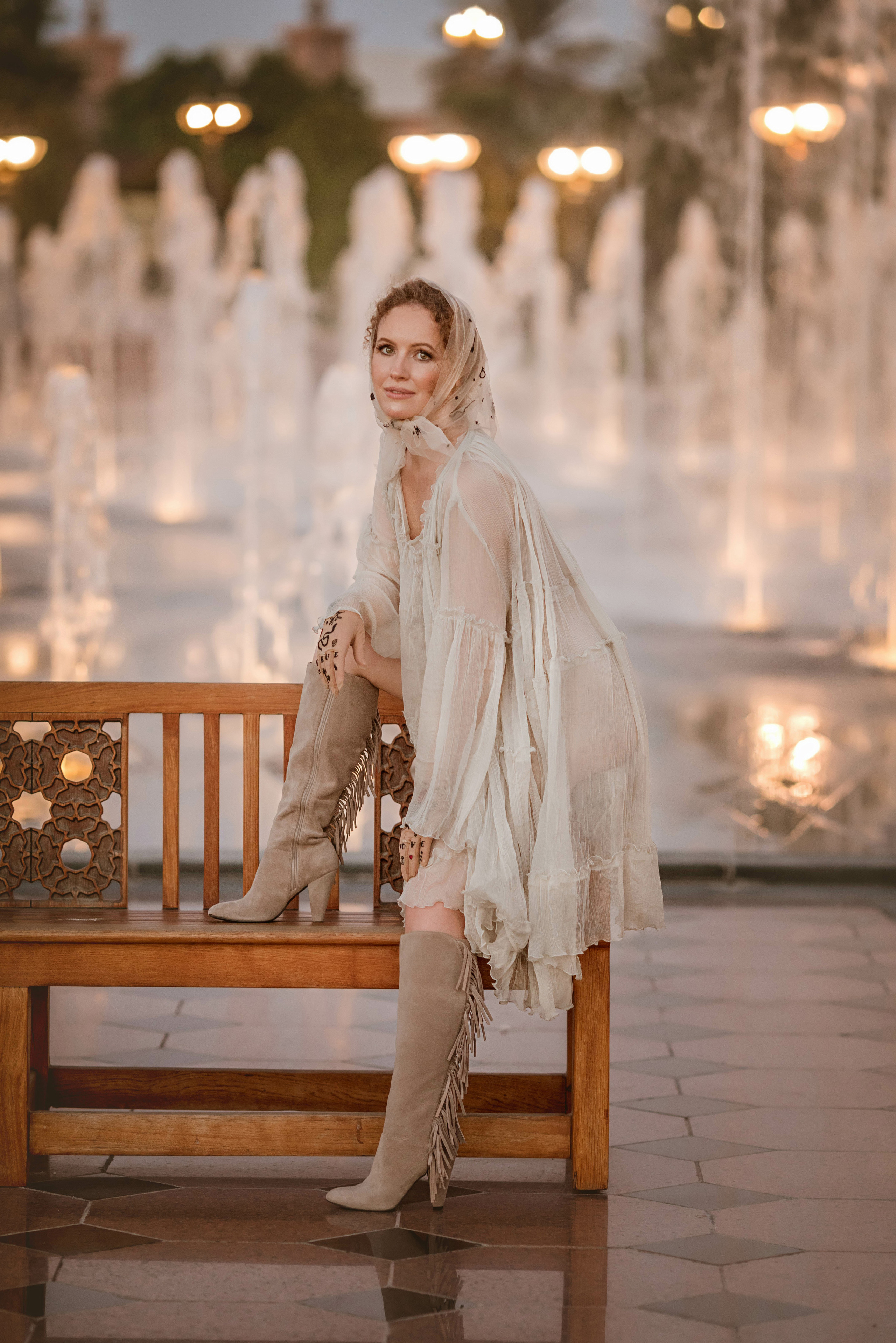 Luda. Evening on the fountain alley. Портретний та весільний фотограф Надія Онода