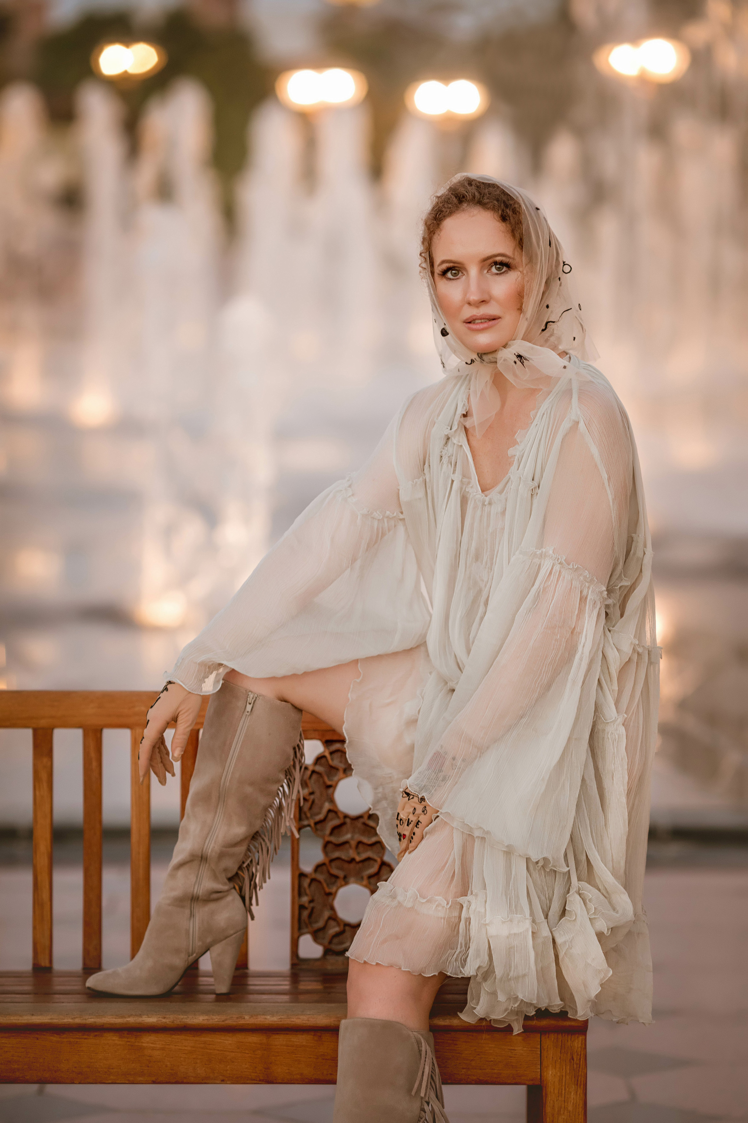 Luda. Evening on the fountain alley. Портретний та весільний фотограф Надія Онода