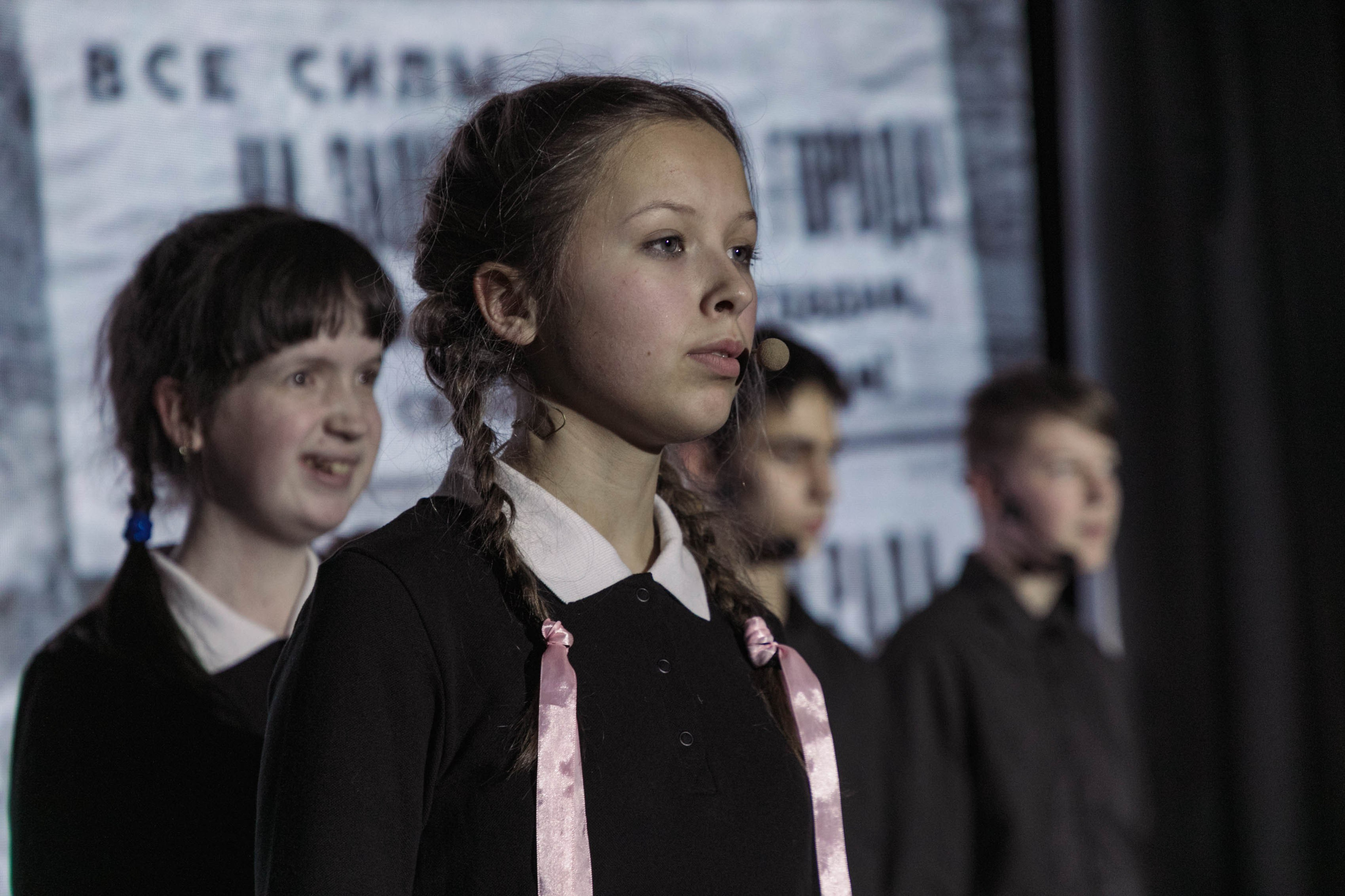 Спектакль "Узелки блокадной памяти", студия художественного слова "Начало", 2024 г. Фотограф: Адмакина Дарья