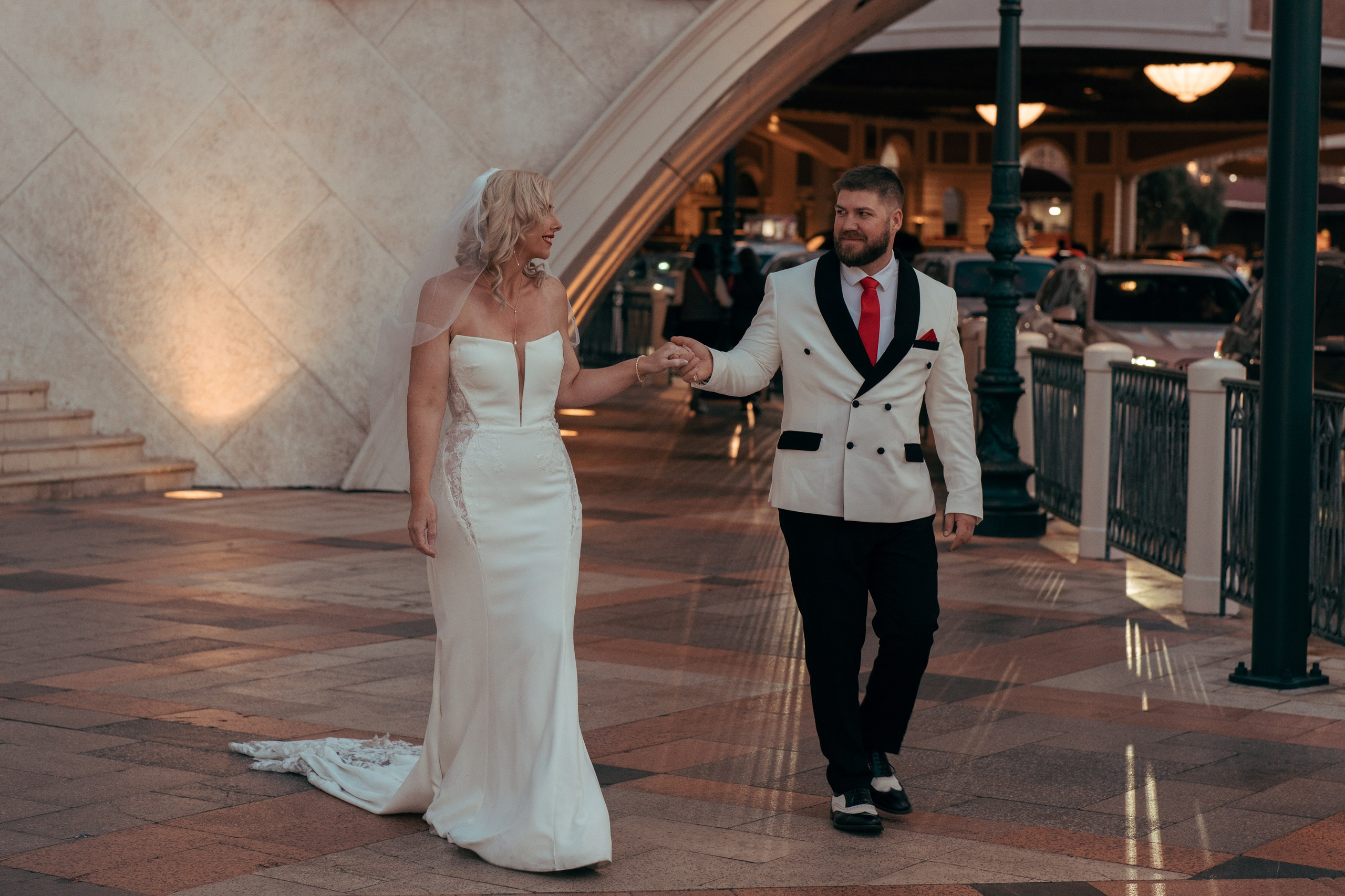 Chris&Holly. Wedding & elopement photographer Viktoriya Kravtsov. Las Vegas