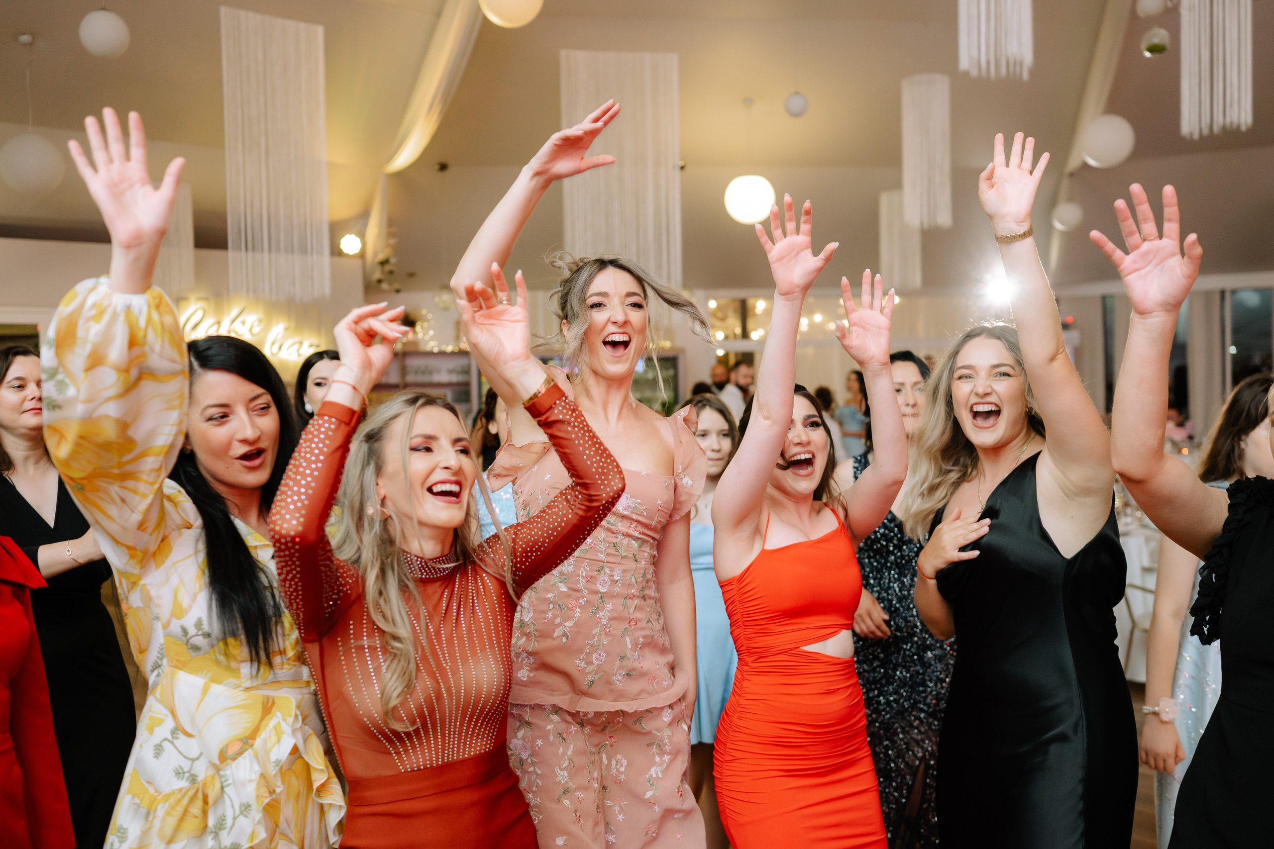 Alina + Gabriel | Liria. Proud Vision Weddings | Wedding Photography & Films — Servicii profesionale Foto Video Nunta Iasi