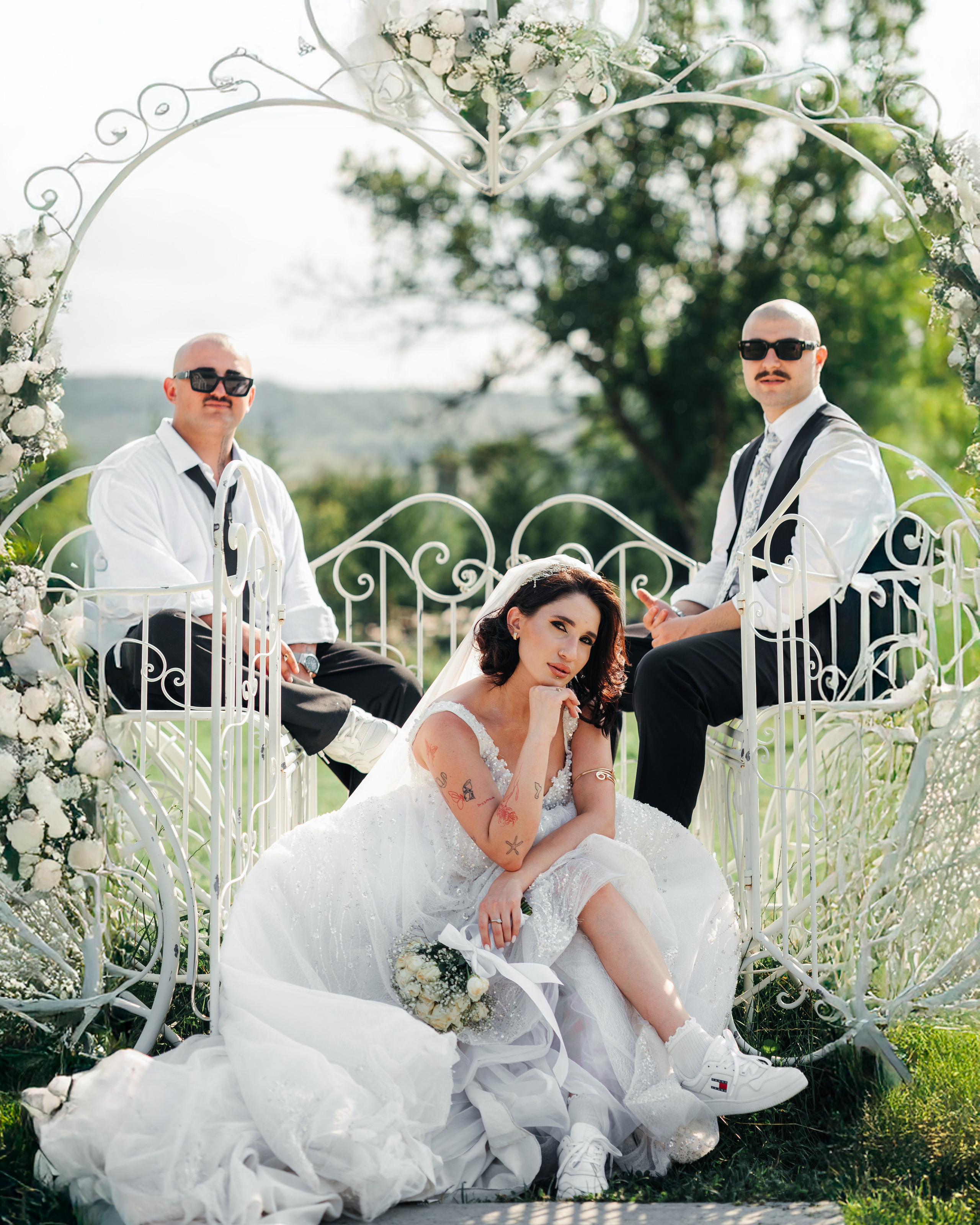 Nikusha & Tato. Bspander