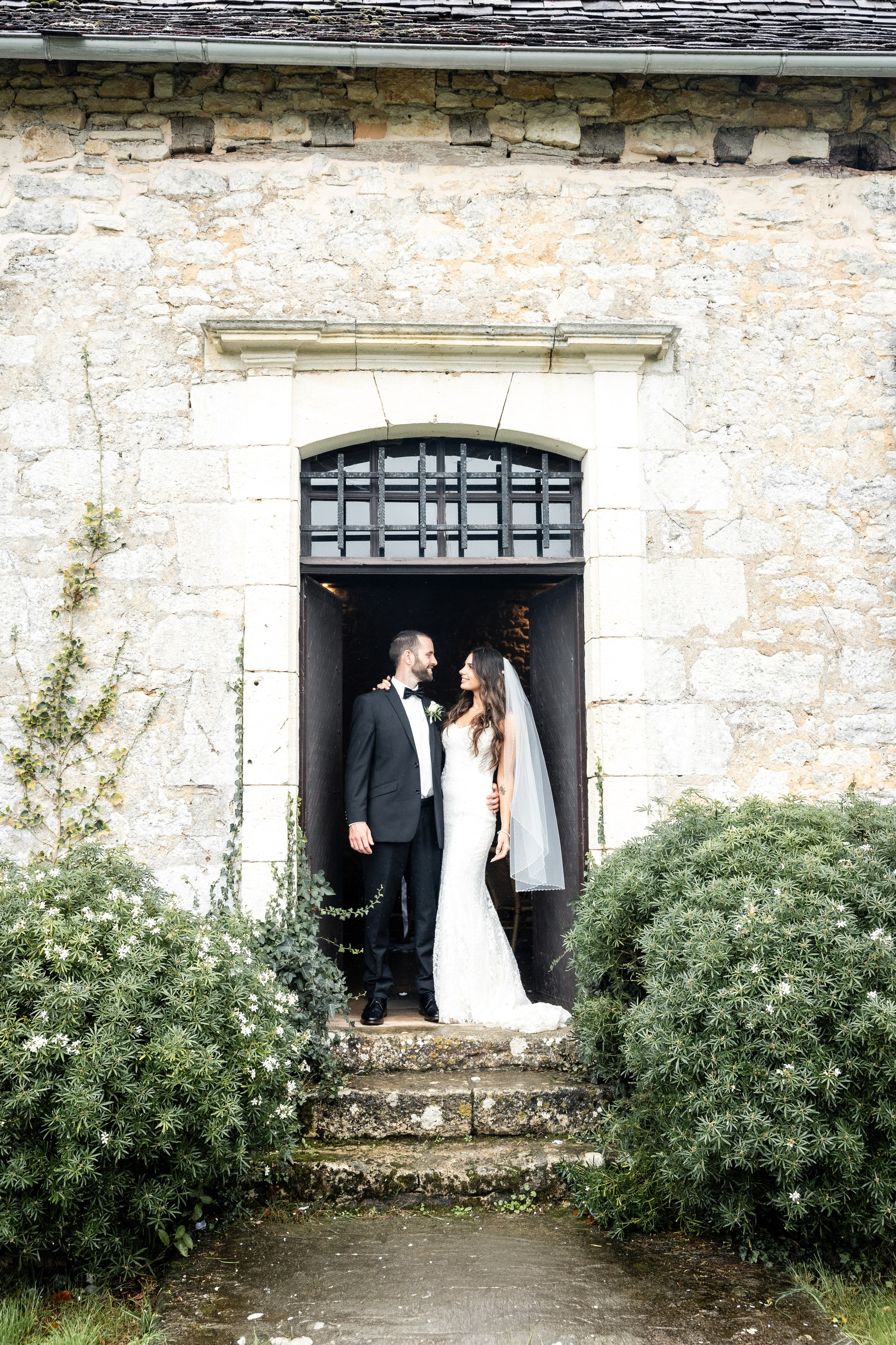 Château Wedding in Dordogne — Château Lagut | Southwest France. Eugénie Smirnova — Wedding & Elopement Photographer in Southwest France