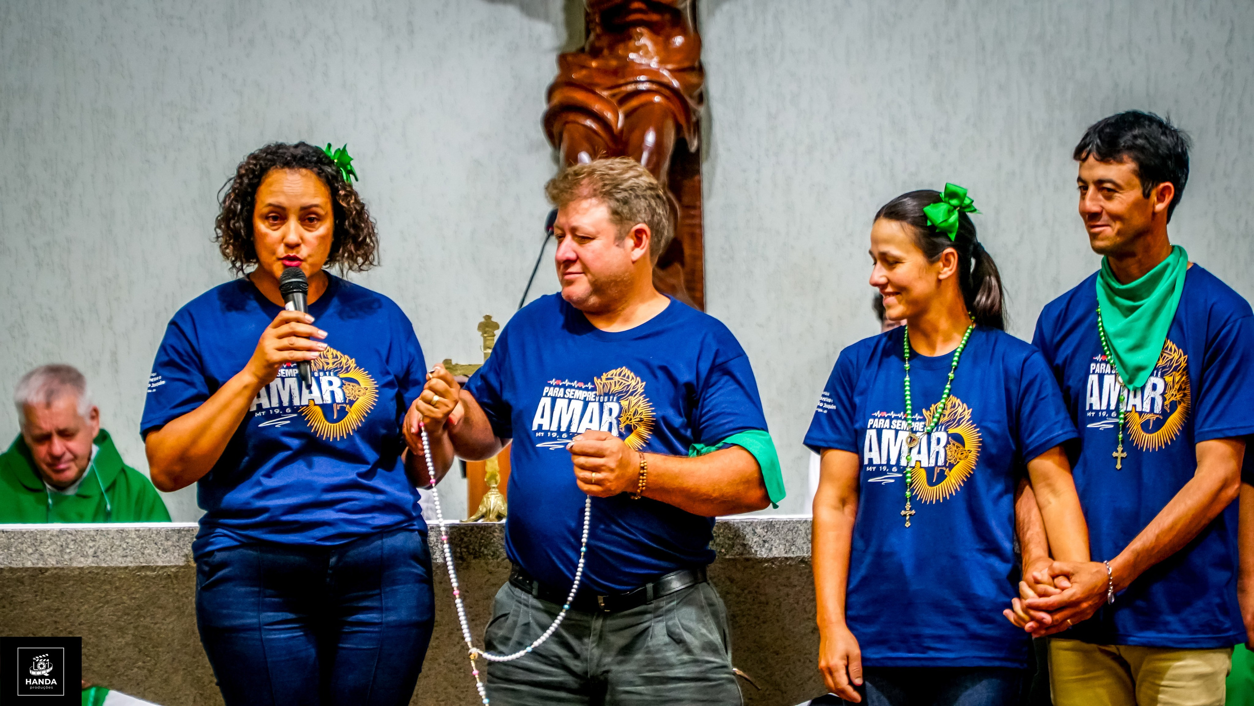 Acampamento Casais. Handa Produções