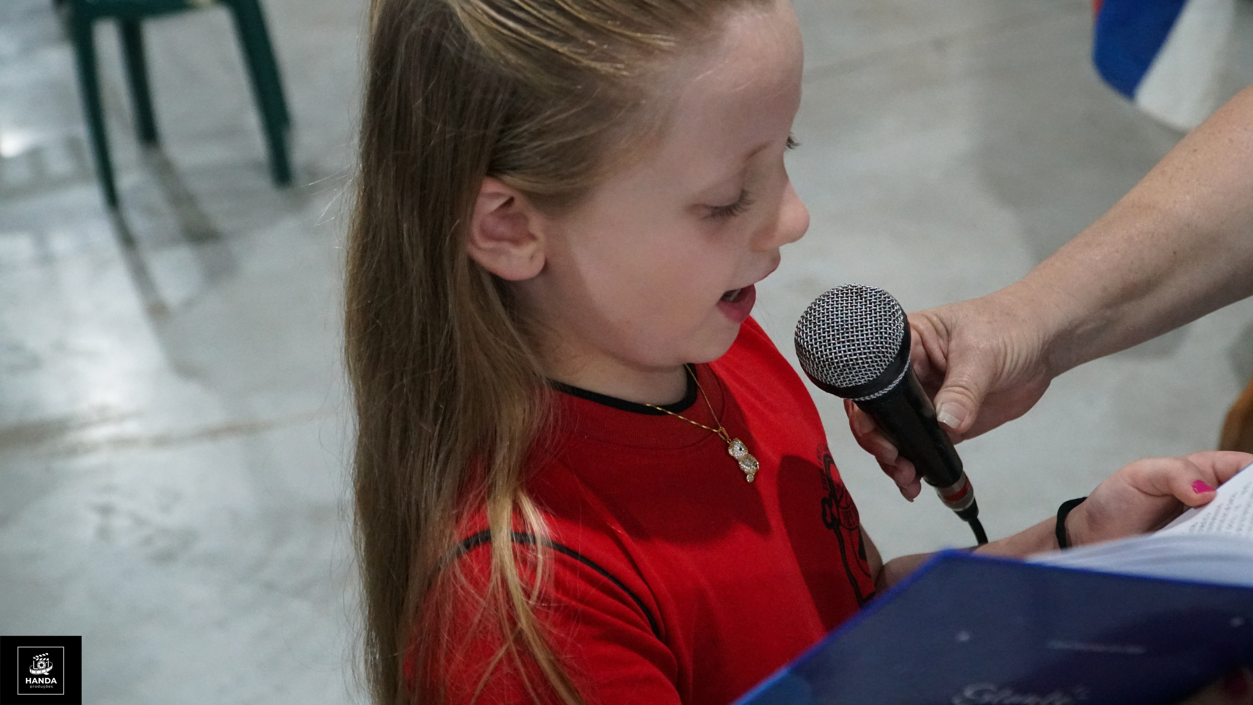 Noite autógrafos colégio Aurélio Buarque de Holanda. Handa Produções