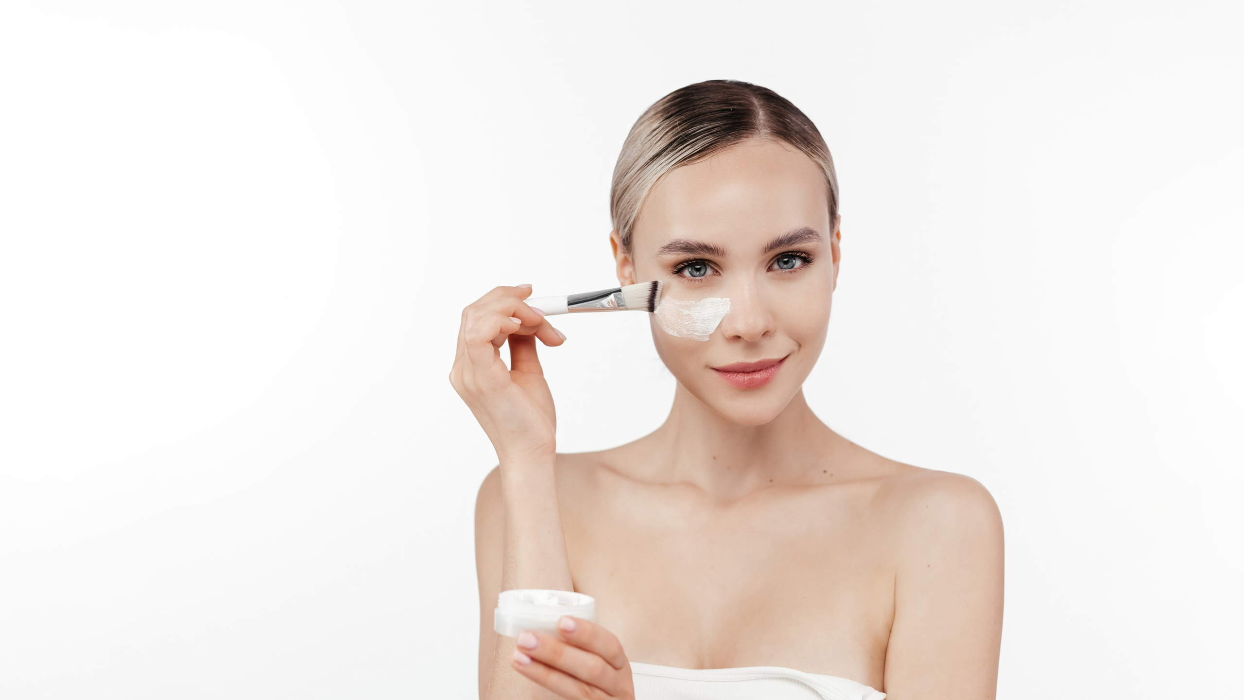 Cosmetics ADS. Wedding, Portrait & Commercial Photographer in Europe — Stoganenko Valeria