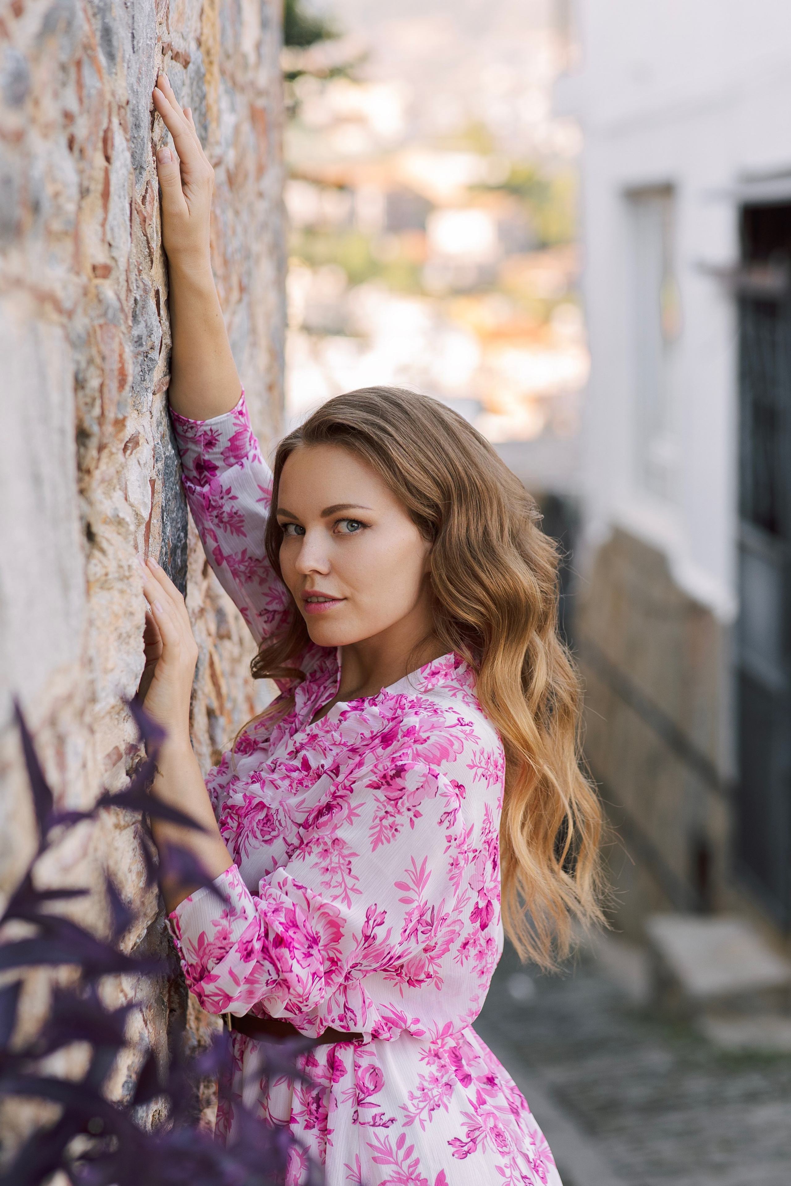 Family Walk in Alanya Old City | Colourful Streets Photoshoot. Professional Photographer in Alanya, Side, Belek, Antalya. Turkiye
