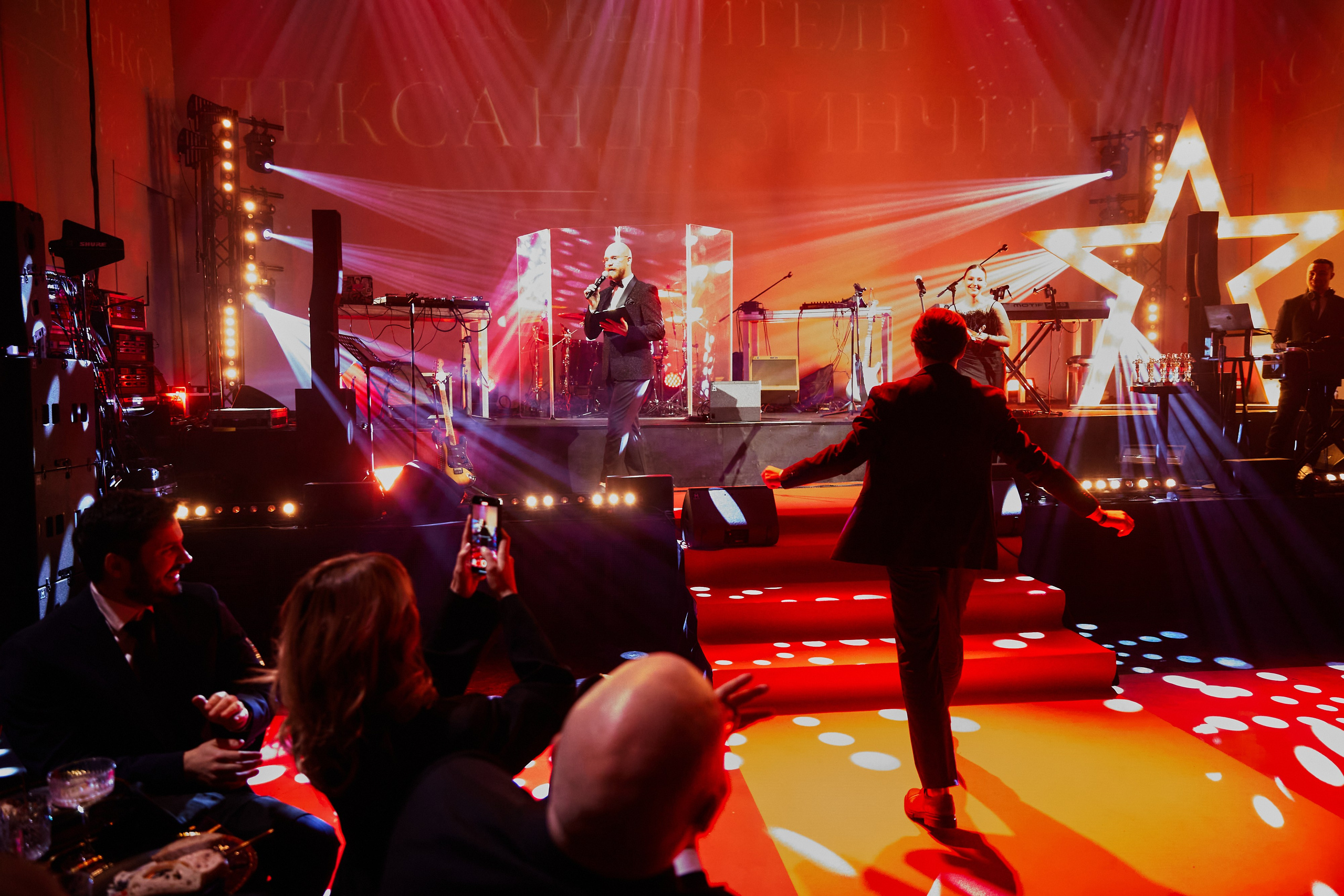 Новогодний корпоратив. Свадебный и семейный фотограф в Риге Игорь Давидович