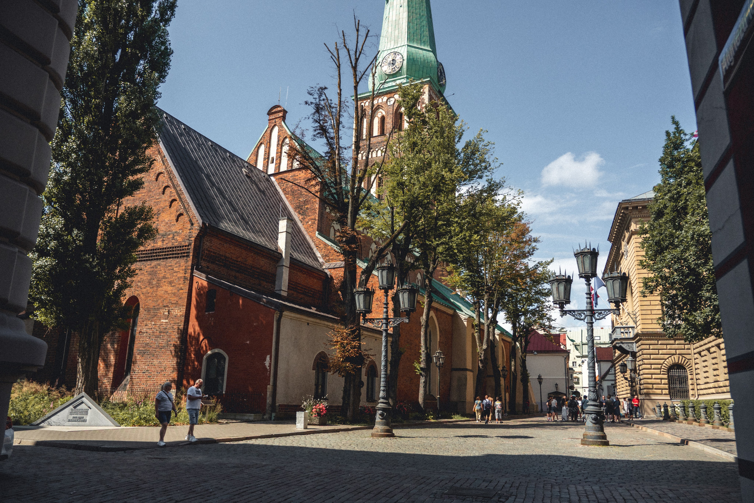 Voyage à Riga. Photographe sur Cote d’Azur. Portraits de familles, couples, enfants, événements
