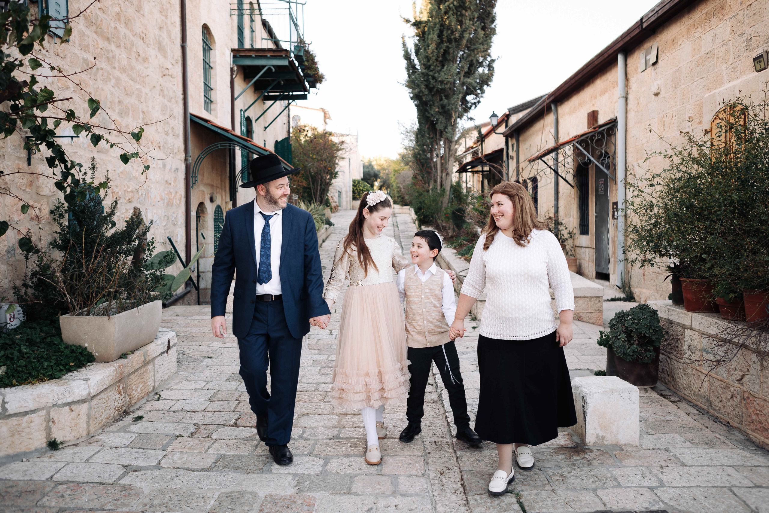 PHOTO SESSION IN JERUSALEM. Https://shi-photo.com/