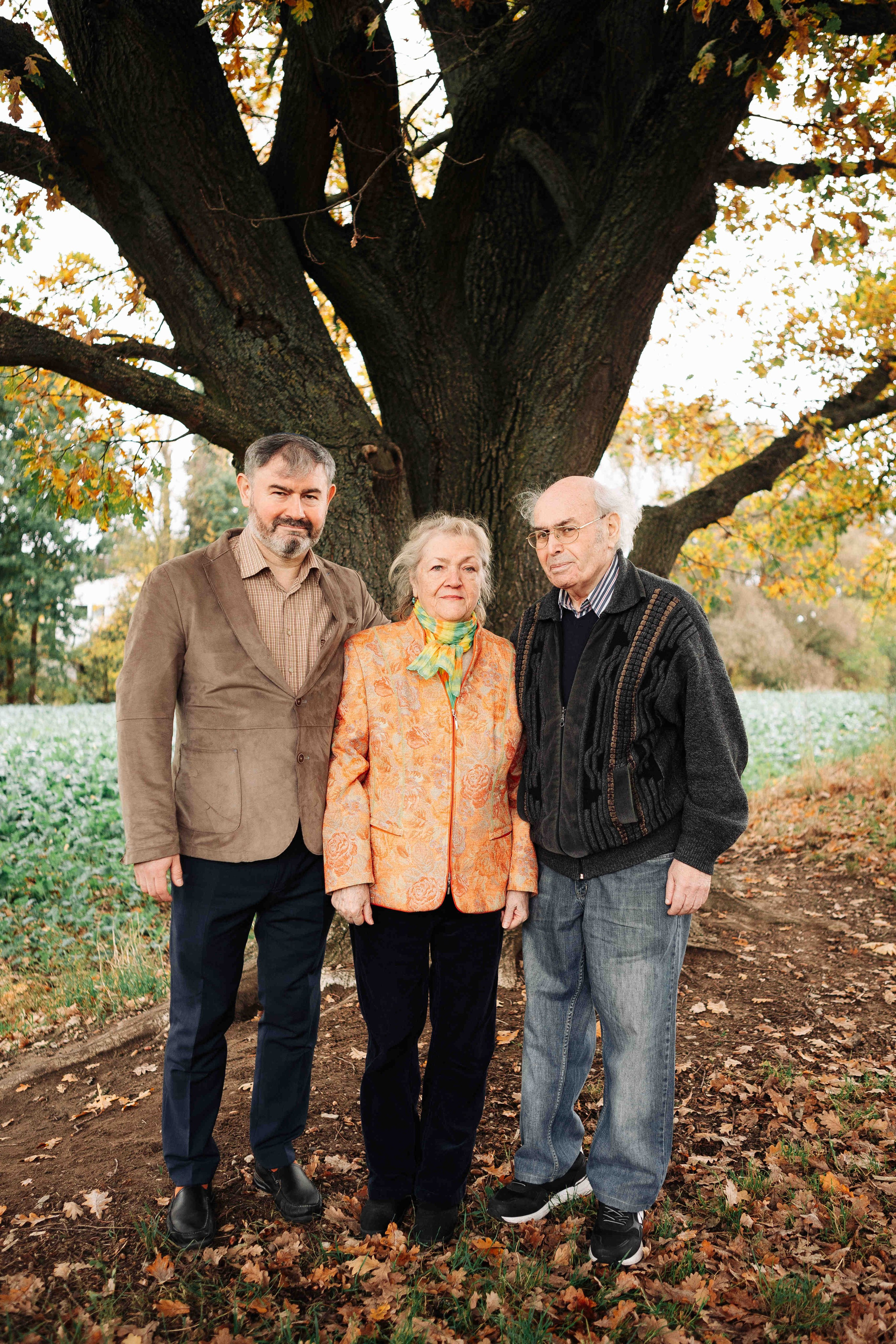 BIG OAK, BIG FAMILY. Https://shi-photo.com/