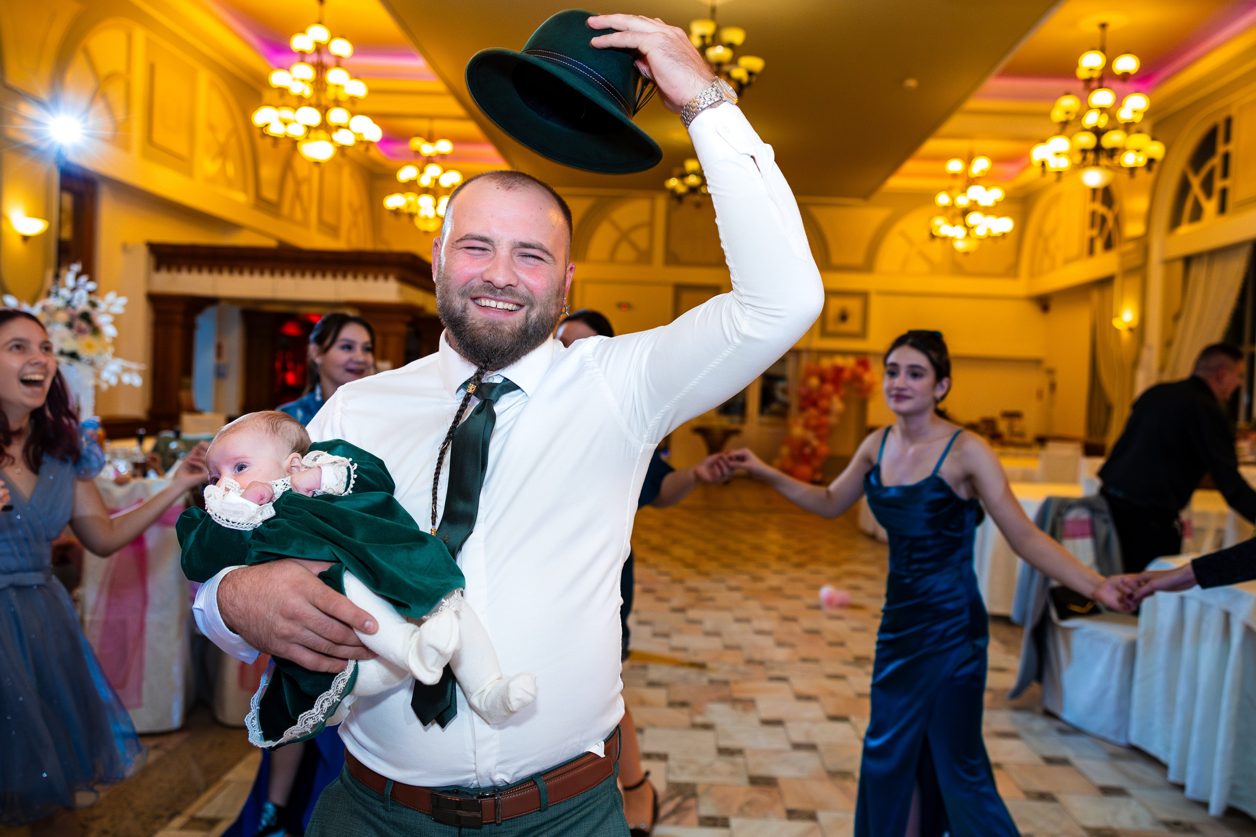 Botez Natalia si Carolina. Ionut Brehuescu — Fotograf