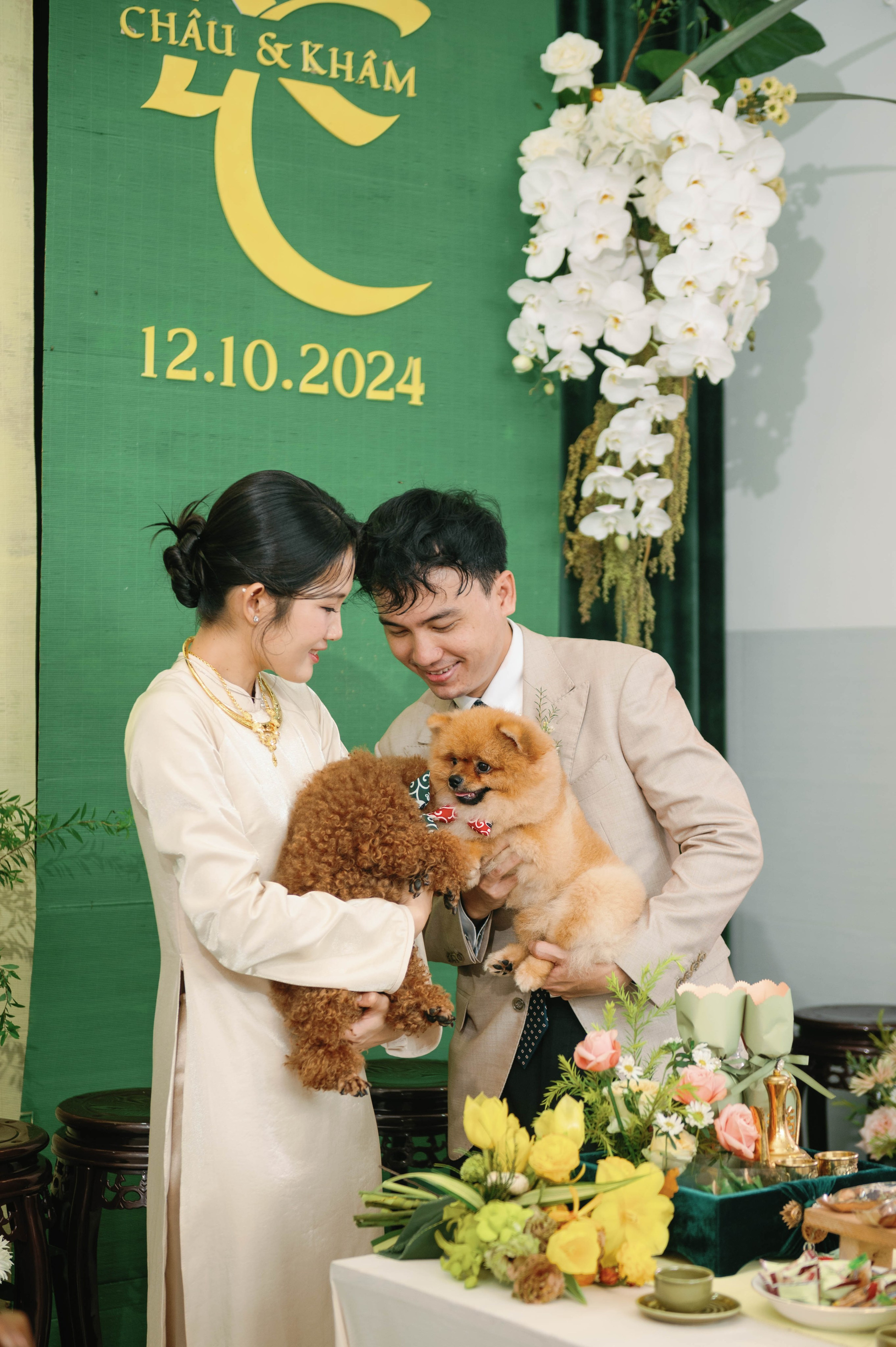 Khâm & Châu. Cam Images
