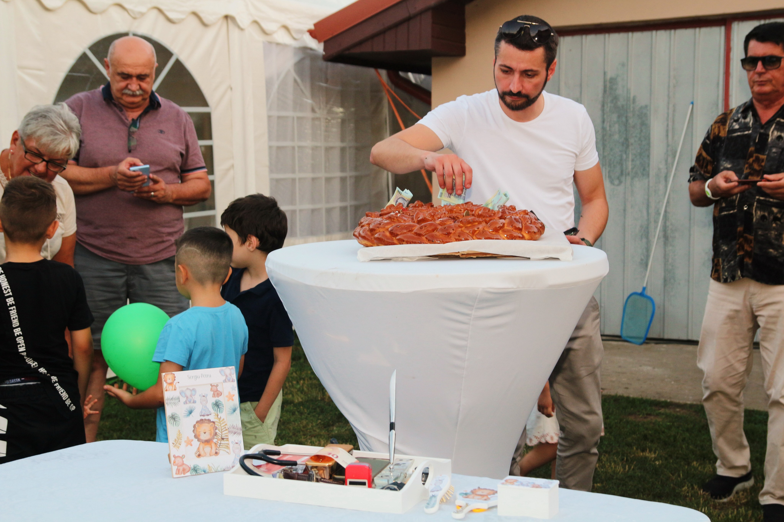 BYZO MEDIA. PETRU BYZO - family and children photographer in ROMANIA