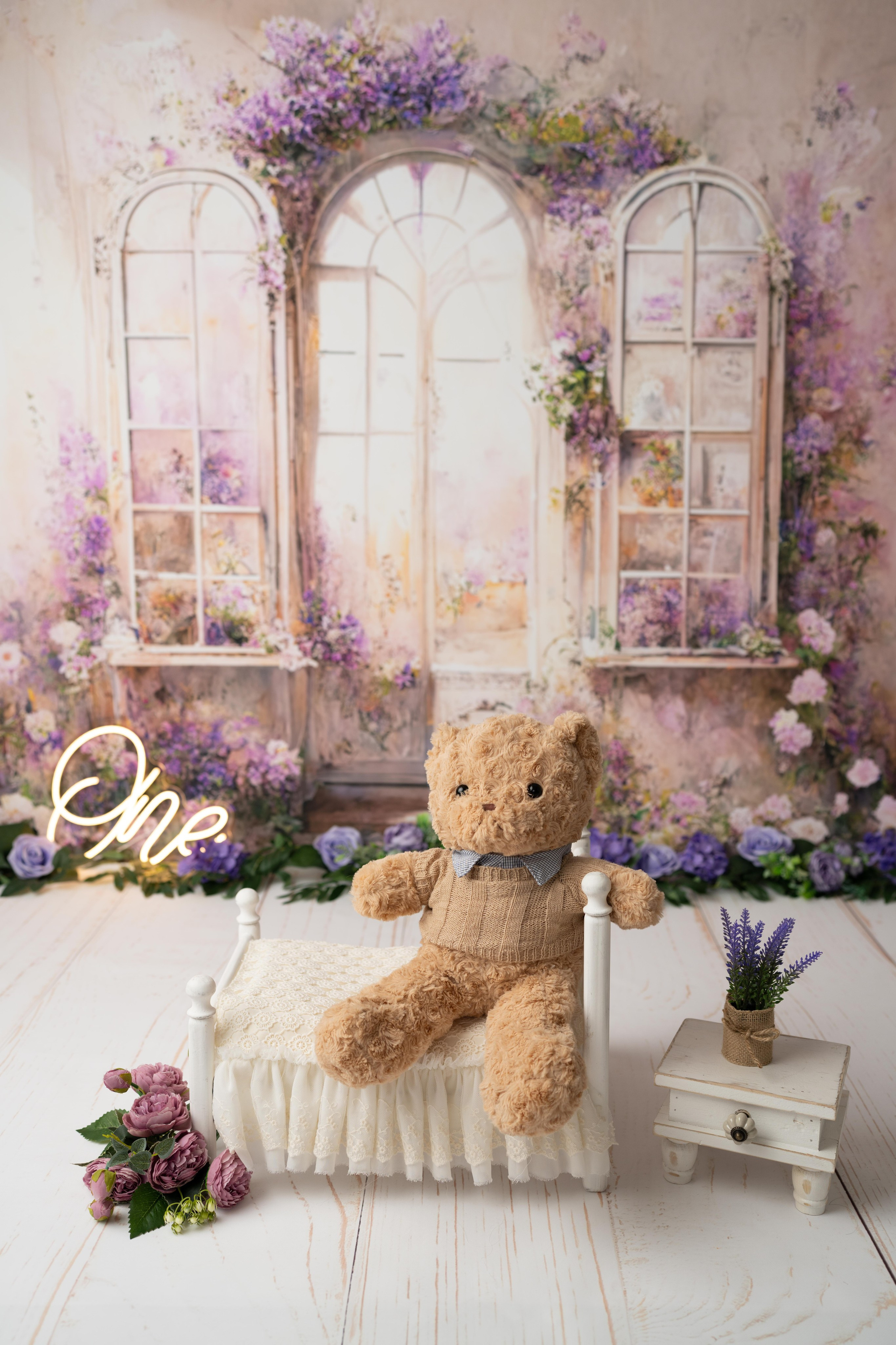 CAKE SMASH PHOTOGRAPHY. Newborn, Sitter and Cake Smash Photographer in Doha, Qatar