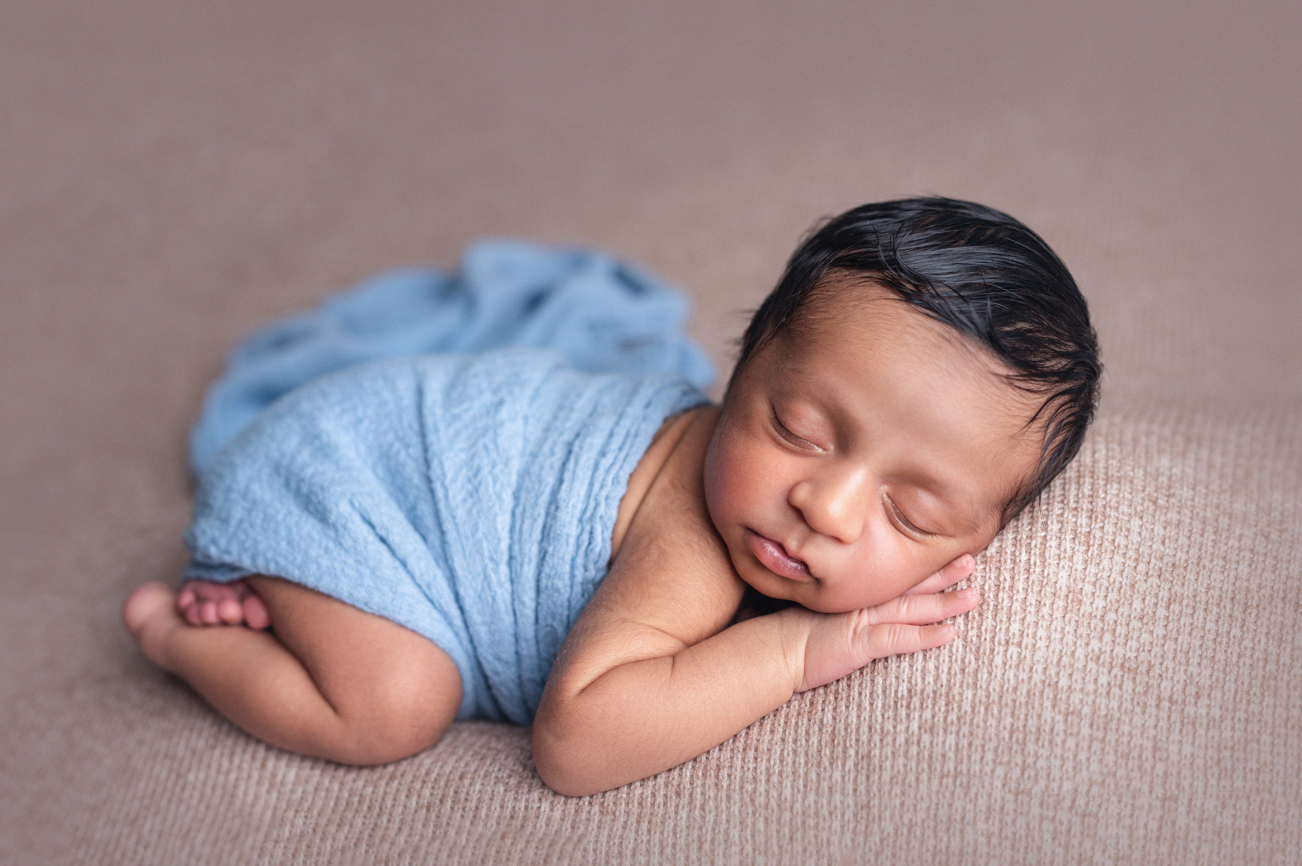 Vihaan 3 weeks. In-home newborn photography Raleigh & area Katya Kulikova