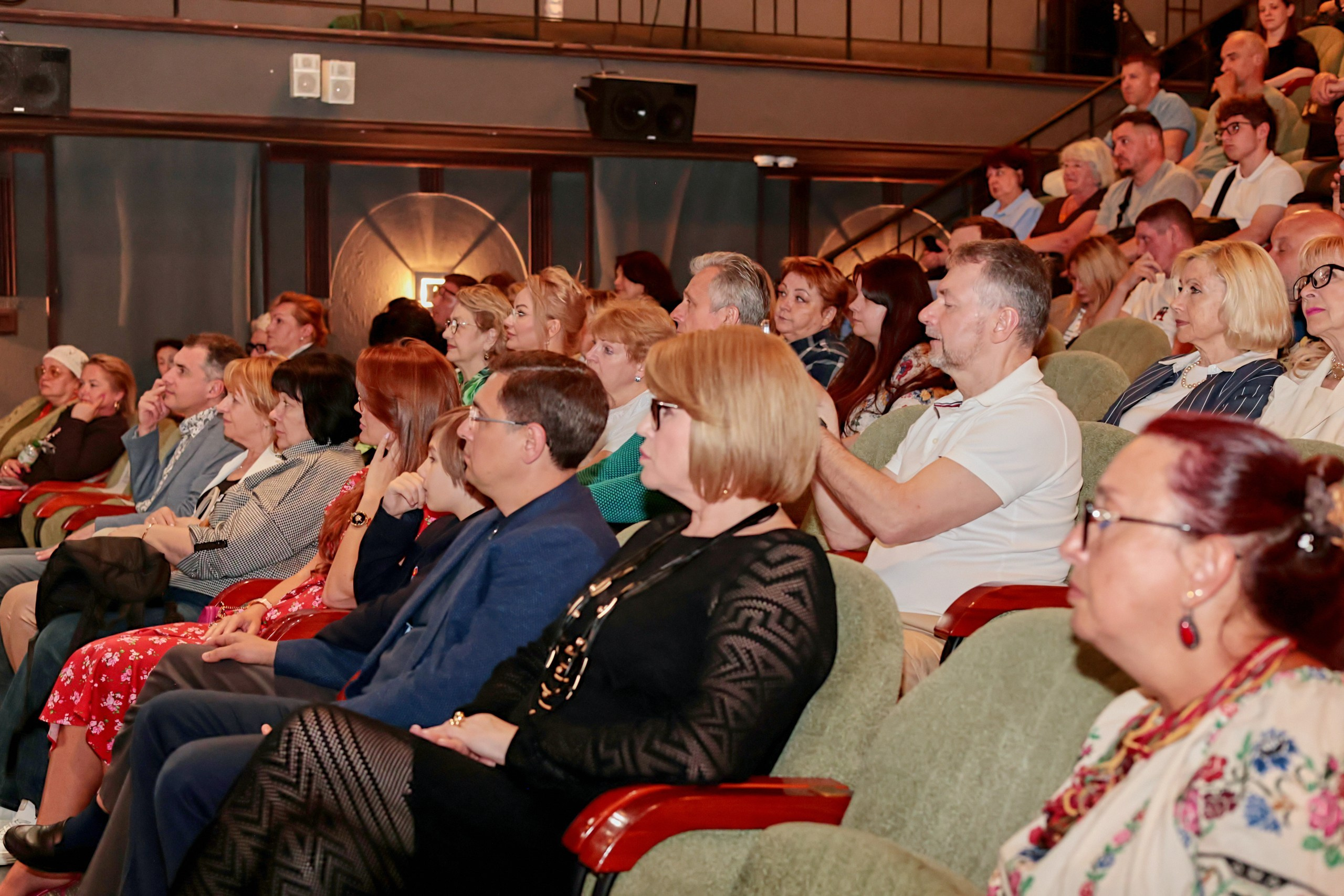 8 journalistic charity concert in Kyiv. Photographer, photo artist Alena Novgorodtseva